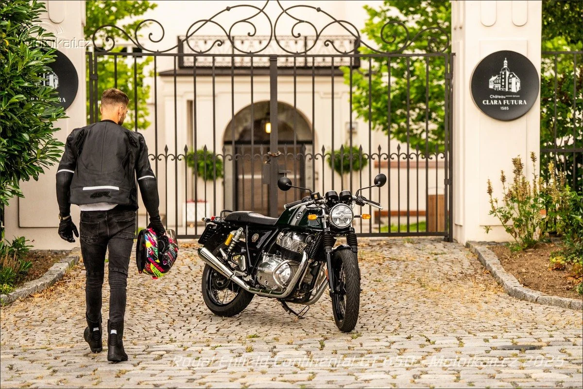 Royal Enfield Continental GT 650: Pořád ještě poctivý klasik