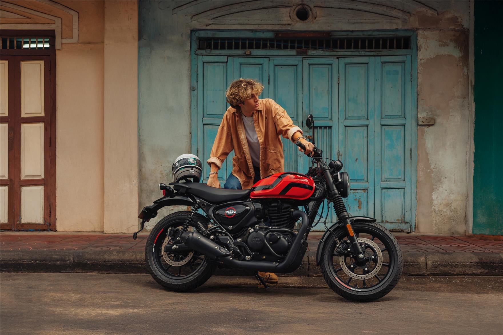 RE_Hunter_Priority Edits_Final Batch158_270226103541.jpg