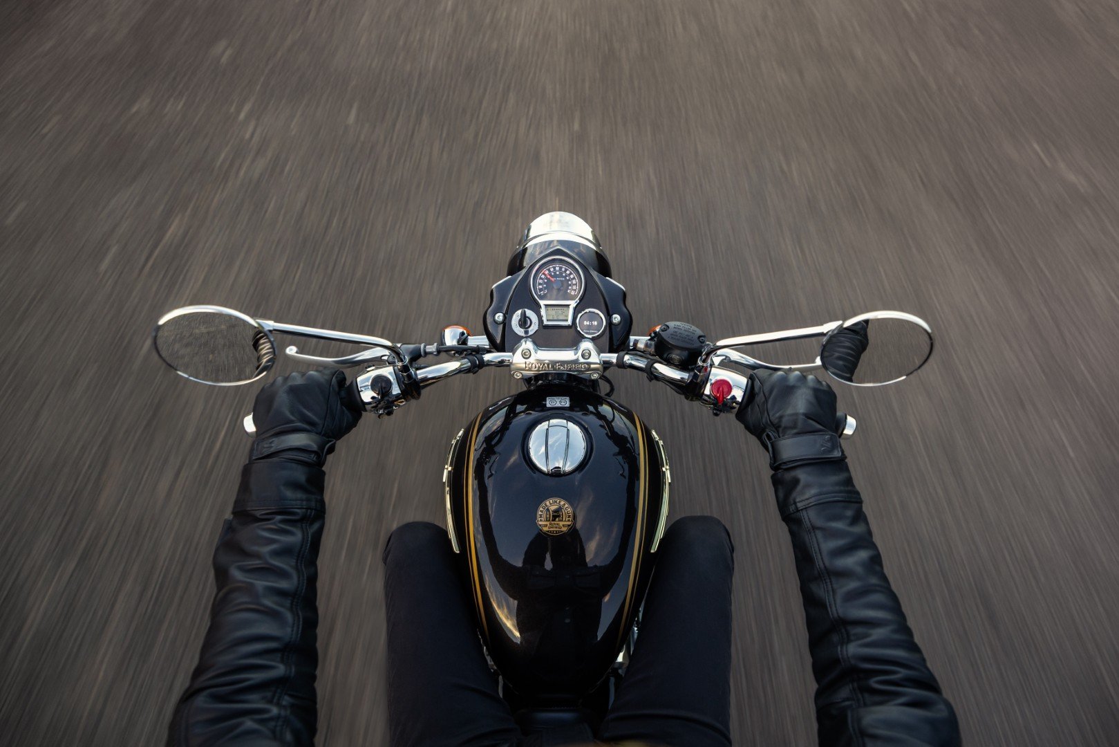 Bullet_650_4.jpg