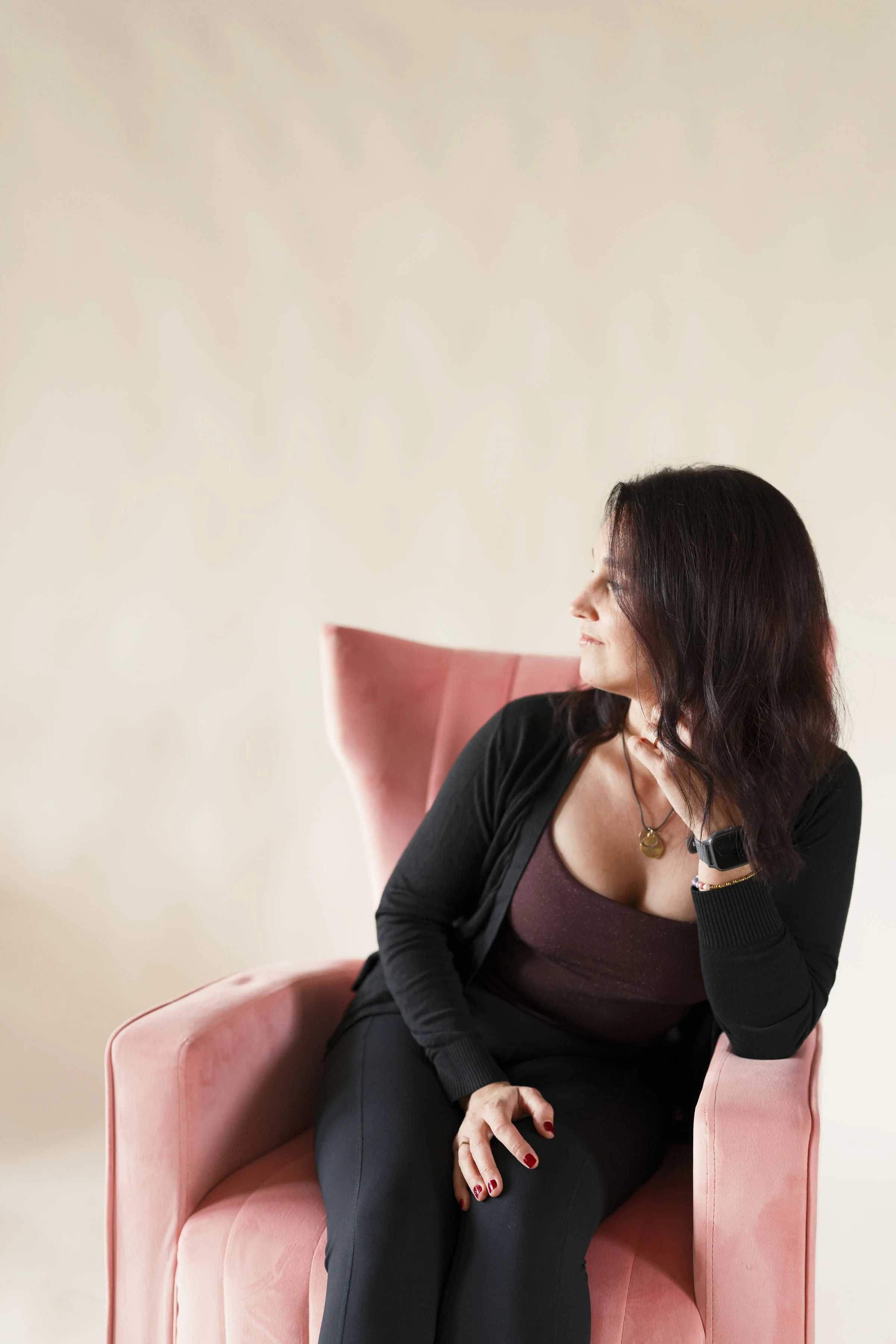 Leslie Eades, Social and Sage, The Nomadic Homebody, Podcast Producer, Business Coach