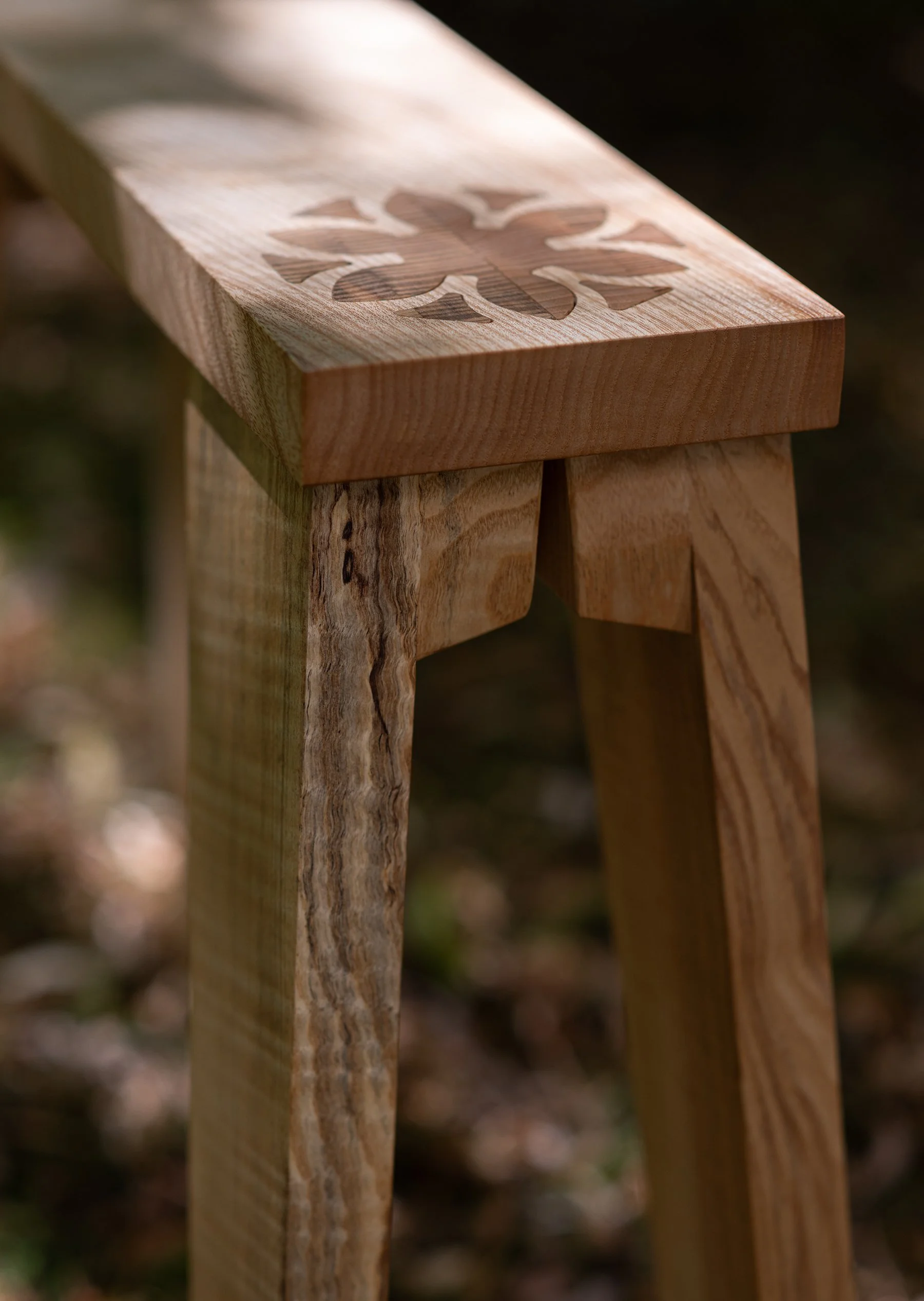 Kumiko Trestle Table