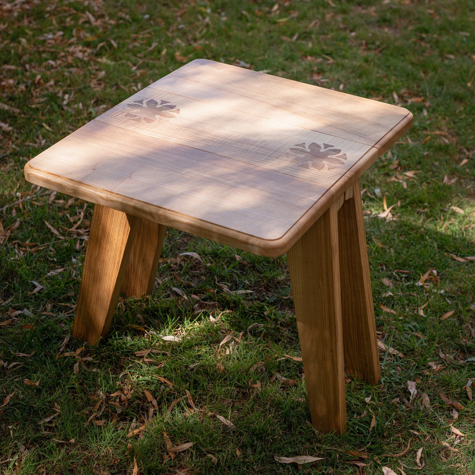Kumiko Dropleaf Coffee Table