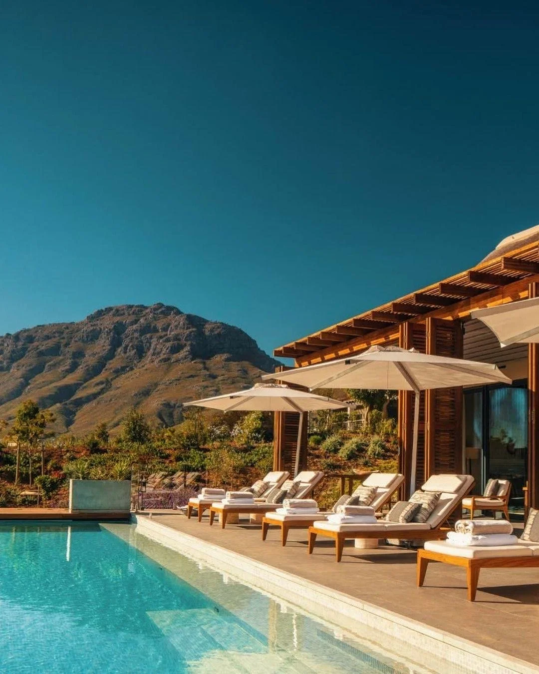 &ldquo;What should I do after safari?&rdquo; I&rsquo;ve answered that question the same way for years: the winelands, and this estate in particular.

Delaire Graff belongs to diamond dealer Laurence Graff and crowns the Helshoogte Pass between Stelle
