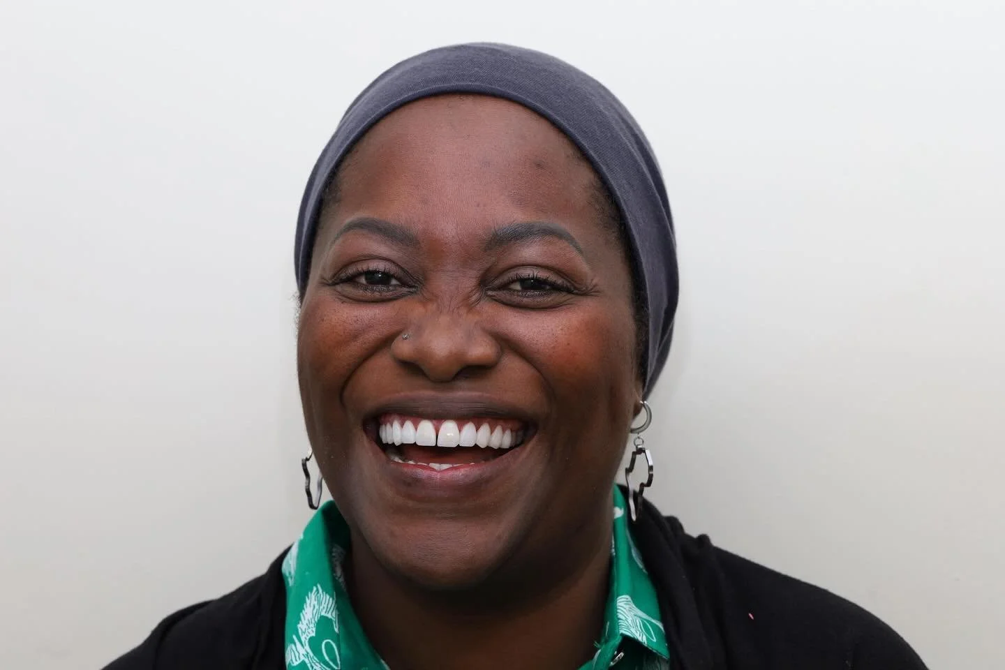 Anta came all the way from Senegal with one clear vision: a brighter, more refined smile without losing the&rdquo; unique diastema&rdquo; that makes her her. ✨
We designed her E.max veneers to enhance her natural beauty while preserving that signatur