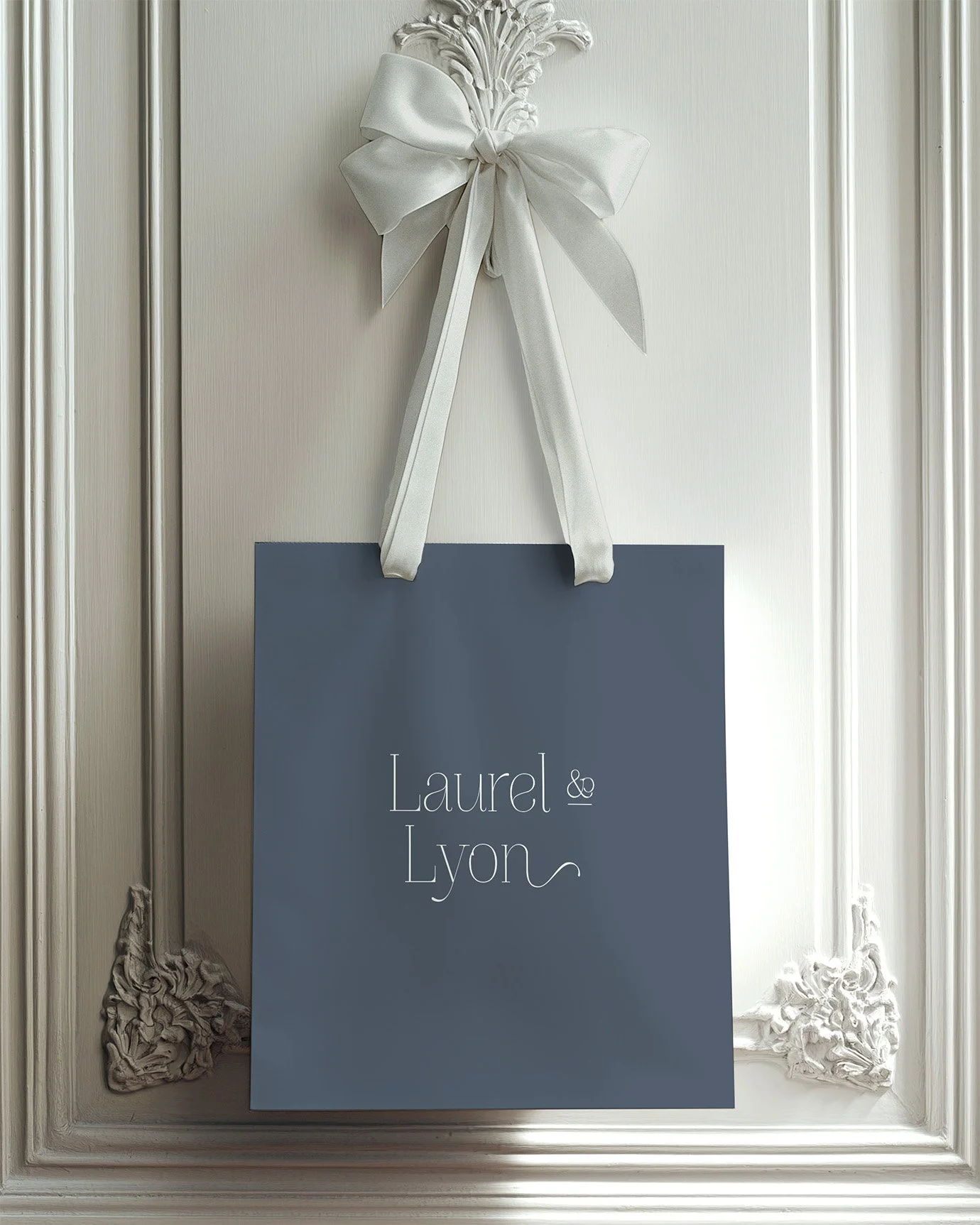 Laurel  Wedding Planner Branding bag.jpg