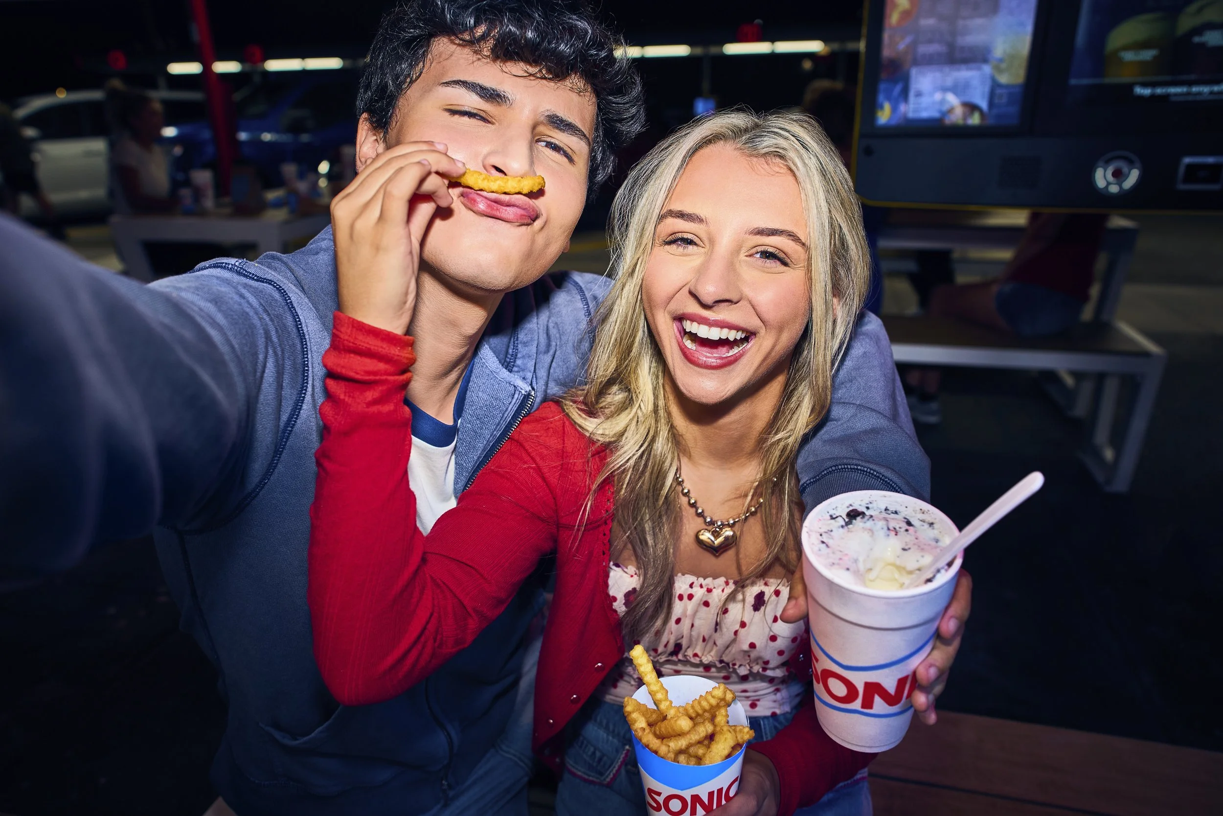 22-Patio-Guests_F_M-Groovy_Fries-15270.jpg