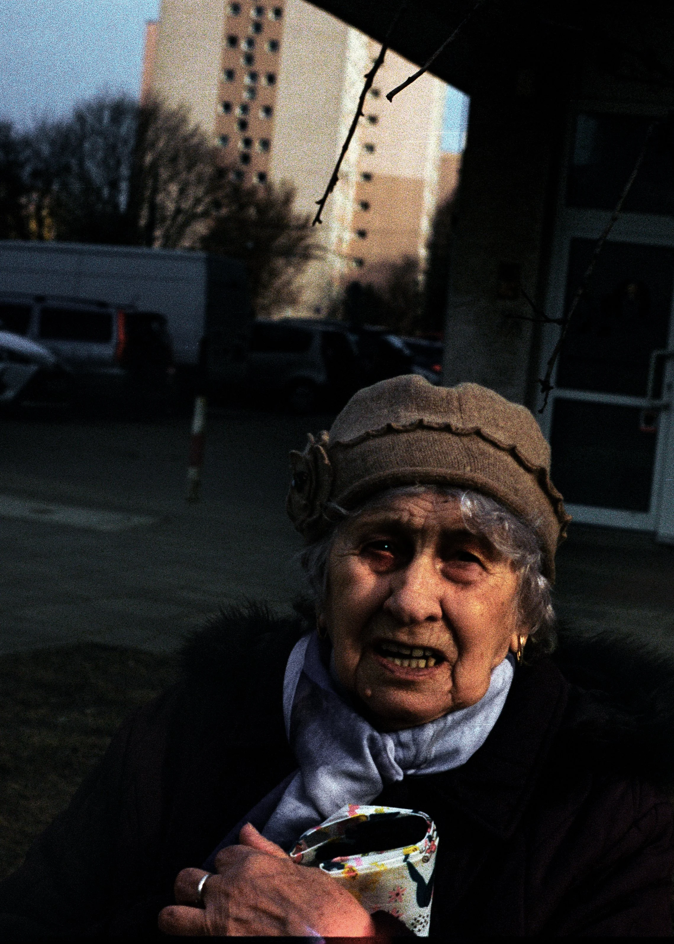 bellevzille_scan_ (2d09)qquiy.jpg