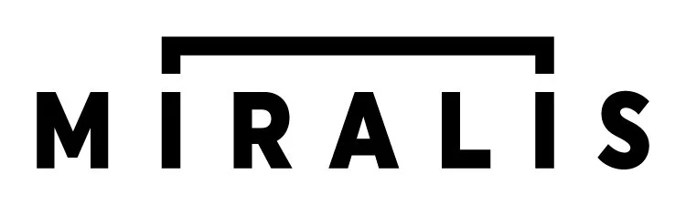 Logo avec le mot "MIRALIS" en lettres noires, encadré par des lignes noires en haut et en bas.
