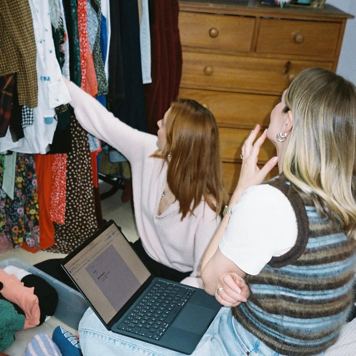 End of year clear out - activated!

🔗 and ✉️ in bio x