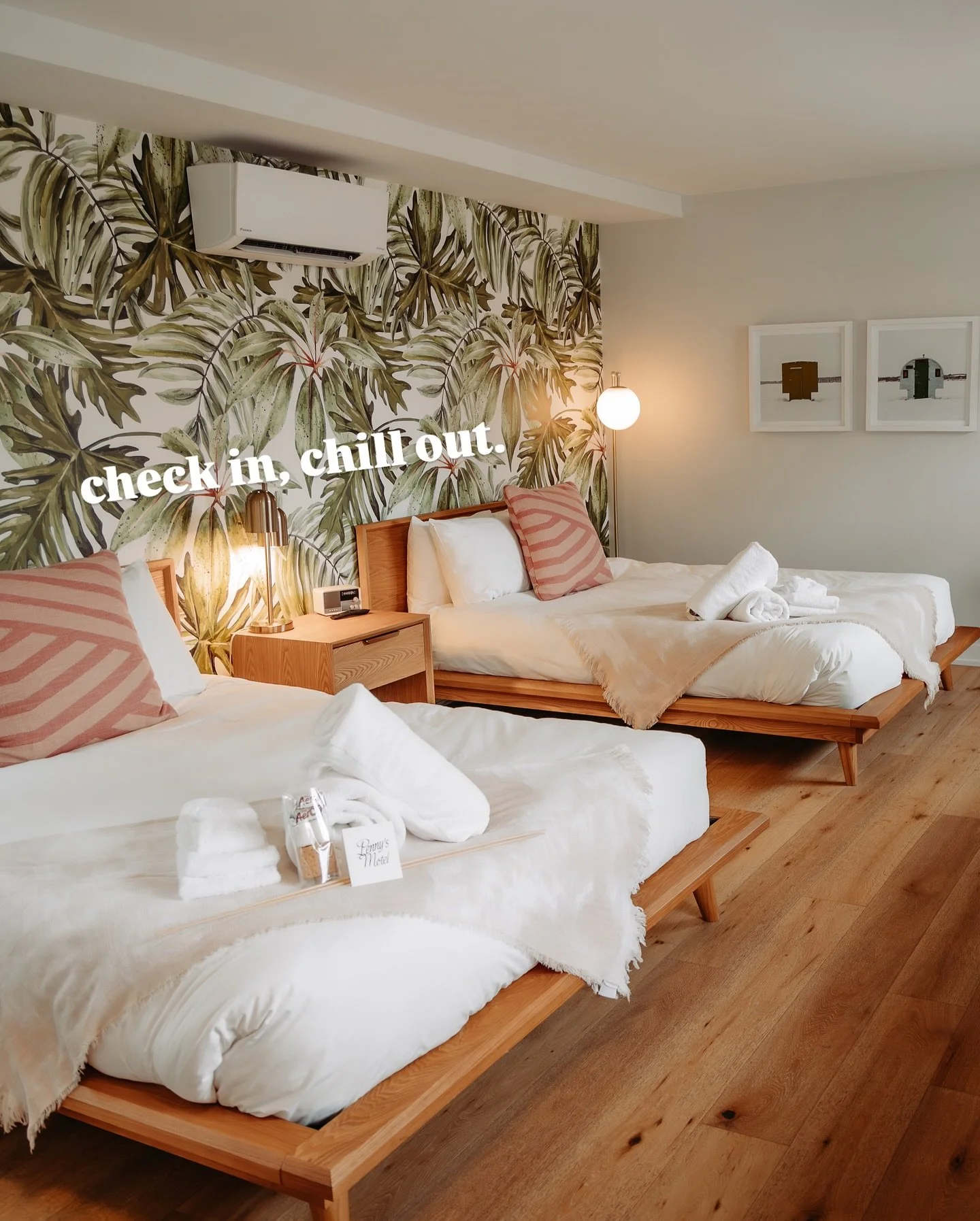 Whether you want to fully unwind, explore the outdoors or indulge in local wineries and artisanal food, Penny&rsquo;s Motel offers an ideal starting point for adventure and relaxation alike! 🍁🥧🍷