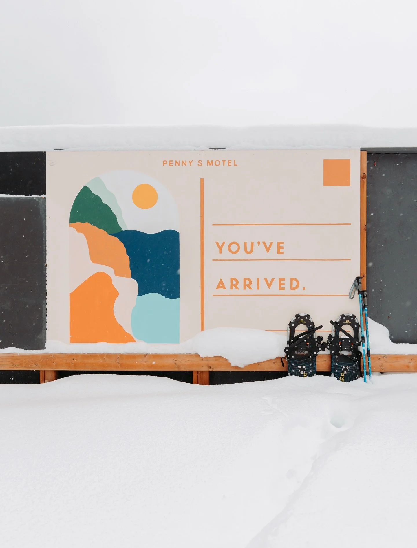 A Penny&rsquo;s Motel winter escape ❄️ Think cozy rooms, your favourite cocktails and warm vibes! Head over to pennysmotel.ca to see what we&rsquo;re all about 🥂