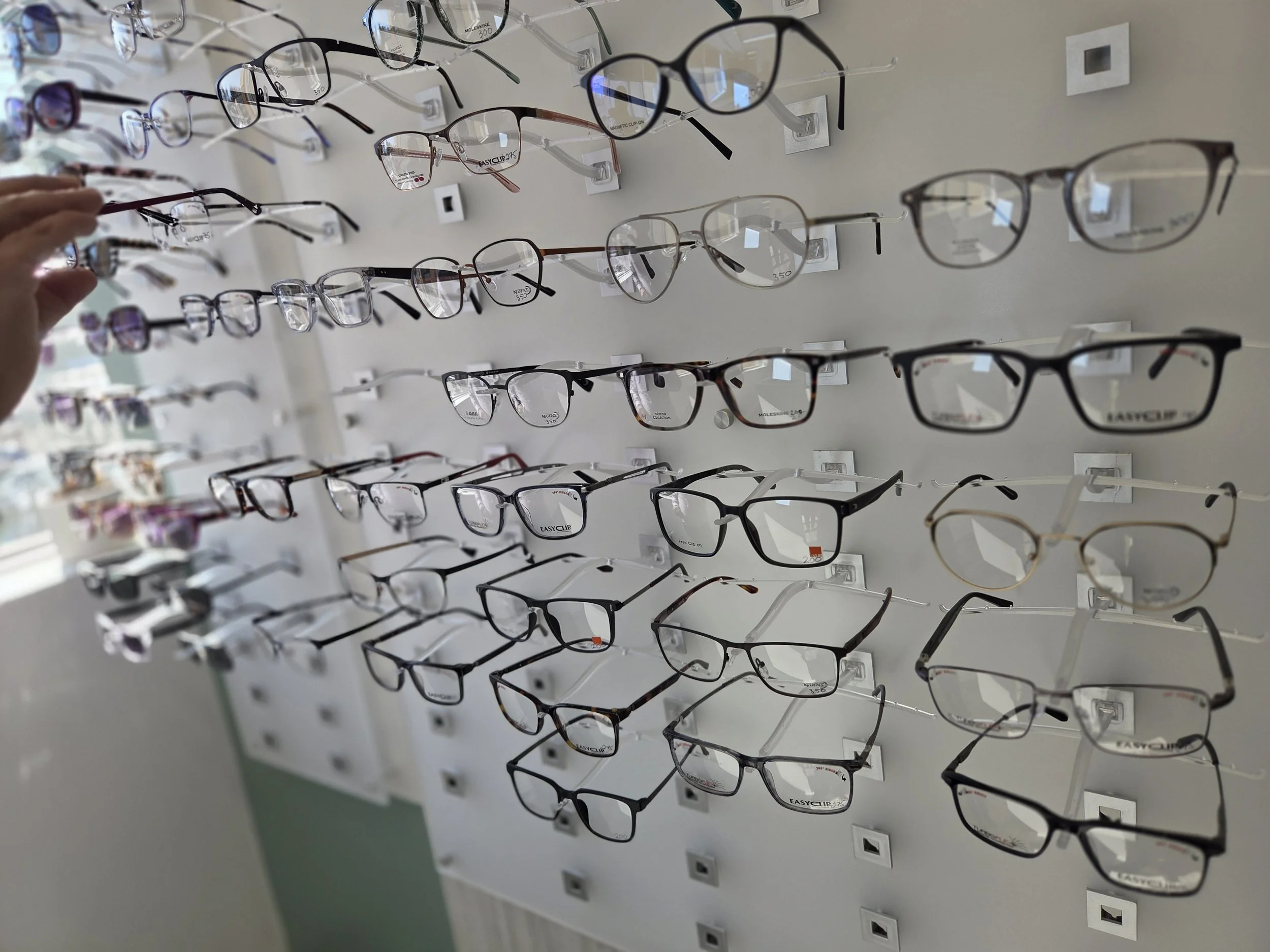 Eye Care Access in Orléans