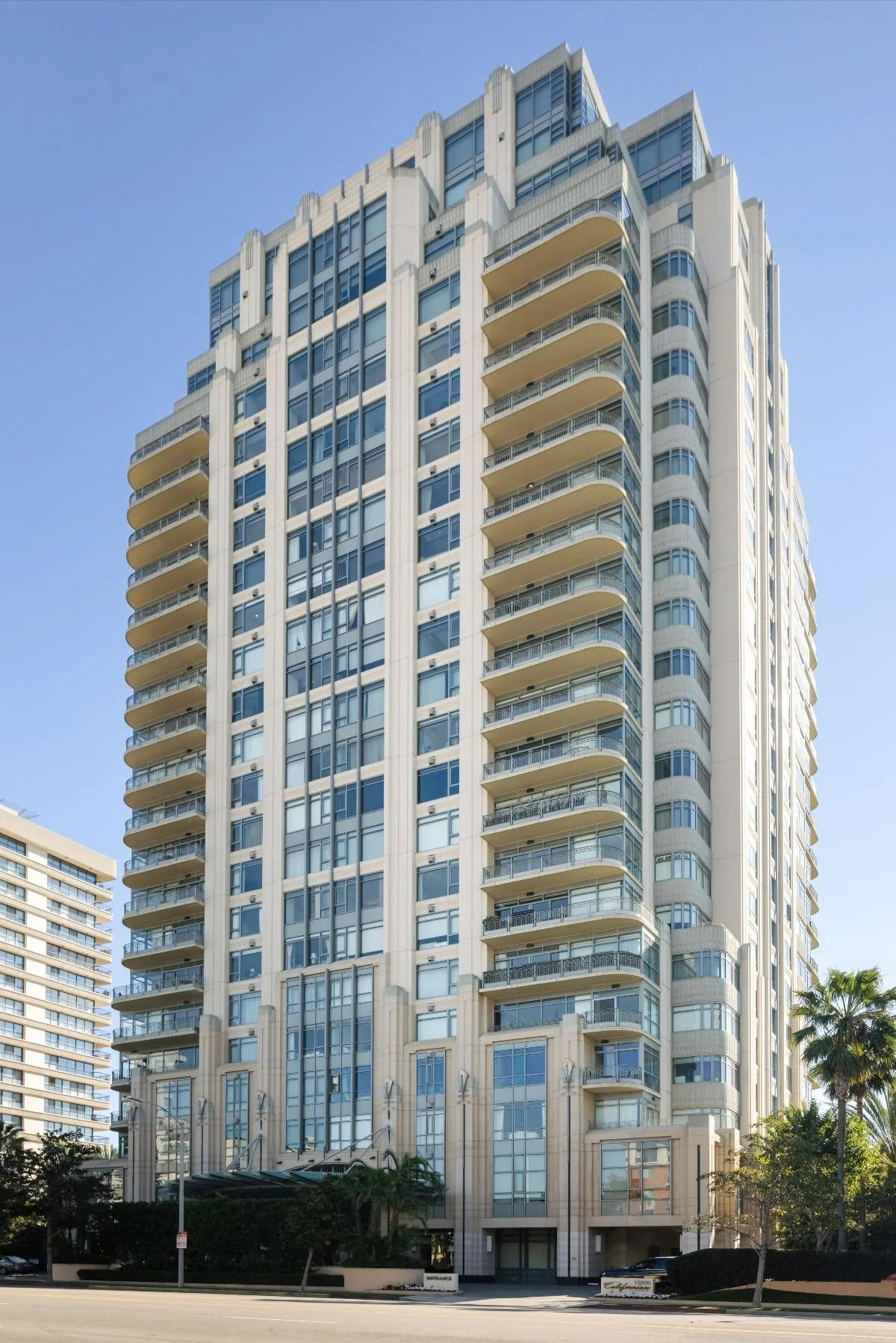 22 - 10800 Wilshire Blvd - virtuallyherestudios.com-60.jpg