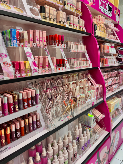 Distribuidora Shimaya & Pink Up