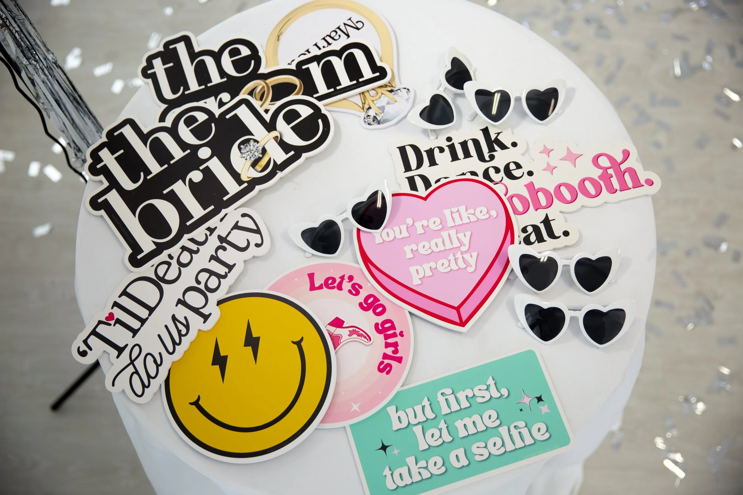 Fernandina Beach Amelia Island 360 Photo Booth Bride and Groom Wedding Party Reception Photo Booth Rental Memories Props Fun Activities