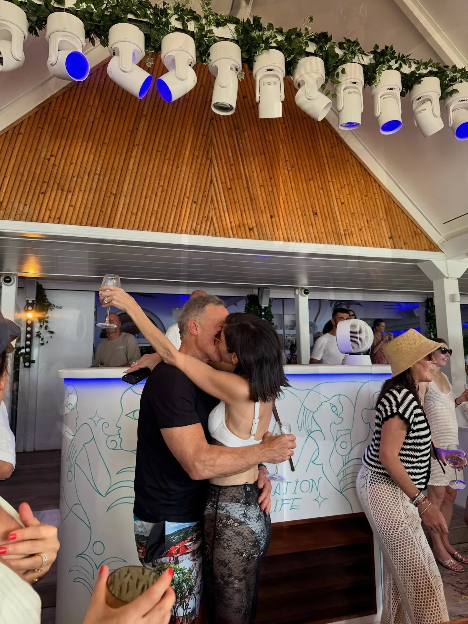 Life lately &hellip; St. Barths edition !! Beaches, besties and a very dangerous espresso martini machine 🤣💃🏻👙🧉☀️

#stbarths #vacationmode #edenroc #couplestravel #couplestrip