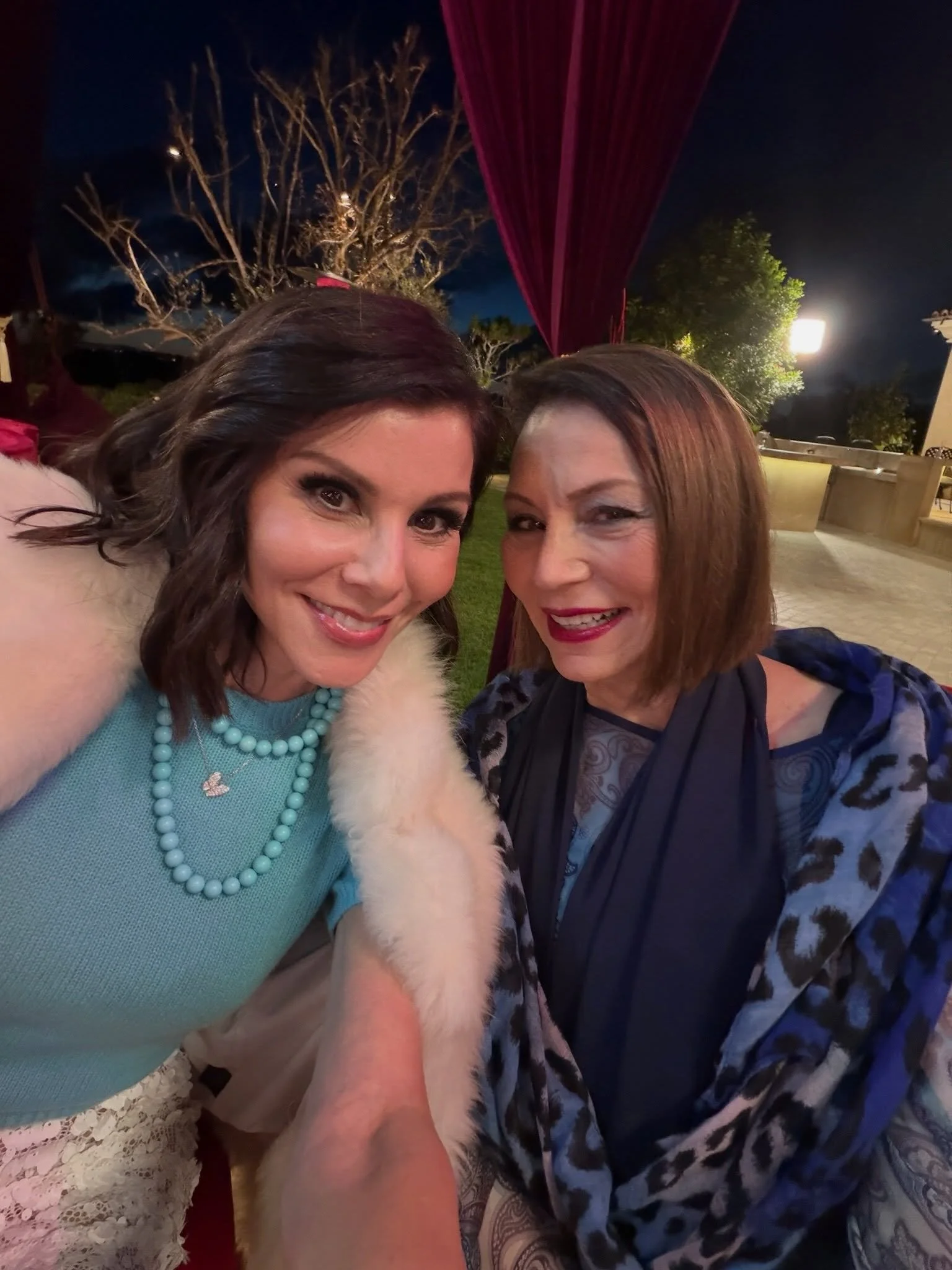 See! I do listen to my Mother occasionally! Here I am wearing an actual color ! 🩵💃🏻🤣🤷🏻&zwj;♀️ And as for surprises &hellip; I&rsquo;ll take mine in a Van Cleef box , thank you very much 🤣🤣🤣 

Who watched last nights episode ??? 💃🏻🥂🍊

#rh