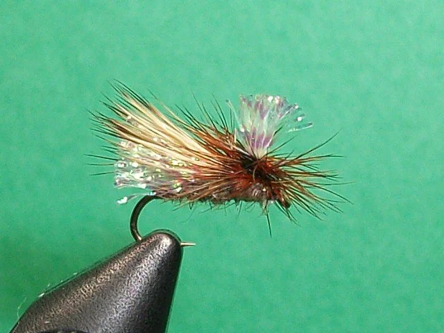 Crystal Flash Tan Caddis Parachute