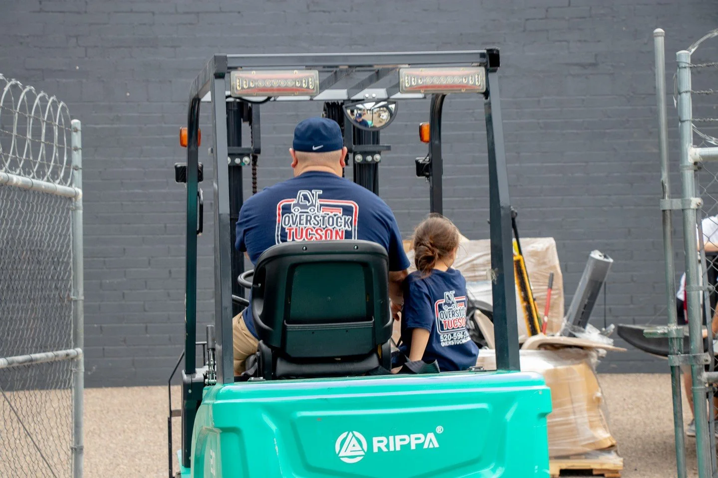 Real people. Real savings. Real family. 💙
 That’s the heart of Overstock Tucson.
#OverstockTucson #BehindTheScenes #FamilyBusiness #ShopLocalTucson