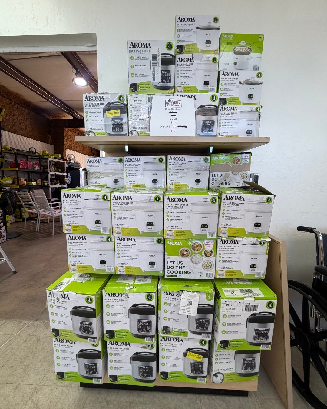 🍳 𝗛𝗼𝗺𝗲 𝗰𝗵𝗲𝗳𝘀, 𝘁𝗮𝗸𝗲 𝗻𝗼𝘁𝗲!

Overstock Tucson has popular kitchen appliances up to 75% off grab yours before they&rsquo;re gone! Mixers, blenders, and more for cooking up savings.

🛒 Shop now at Overstock Tucson!

#OverstockTucson #Ki