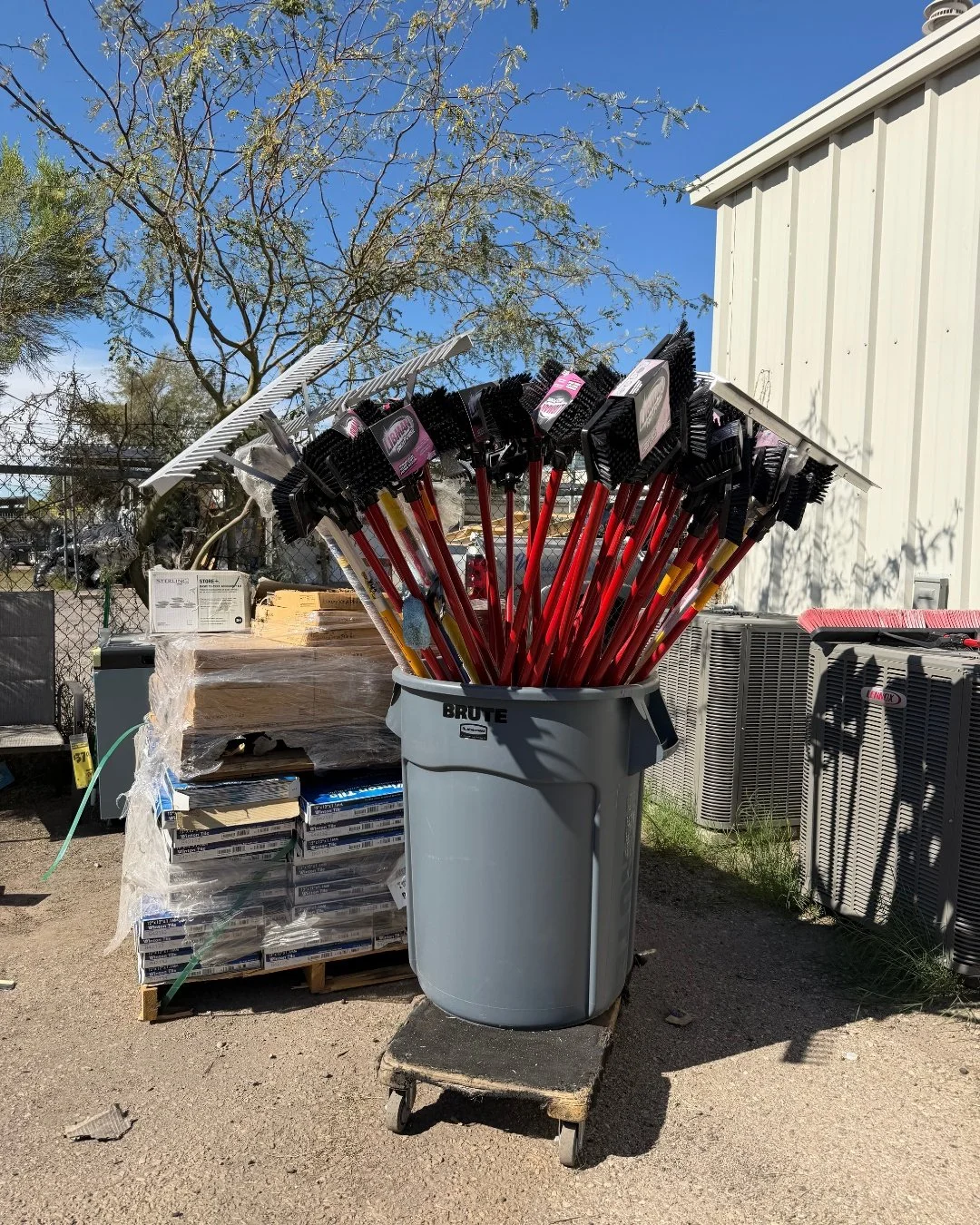 🌱 𝗦𝗽𝗿𝗶𝗻𝗴 𝗽𝗿𝗲𝗽 𝘀𝘁𝗮𝗿𝘁𝘀 𝗵𝗲𝗿𝗲!

Rakes, shovels, landscaping tools, and construction materials up to 75% off at Overstock Tucson. Get your yard ready for less!

🛒 Shop your yard essentials today at Overstock Tucson!

#OverstockTucson