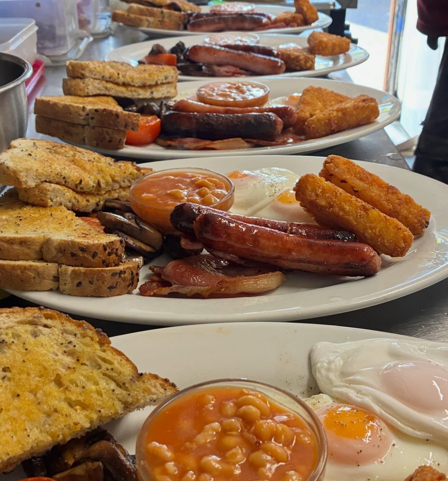 Start your day off right with the best fry up in the north west&hellip;

open till 5‼️⏰
Walmer Bridge 📍