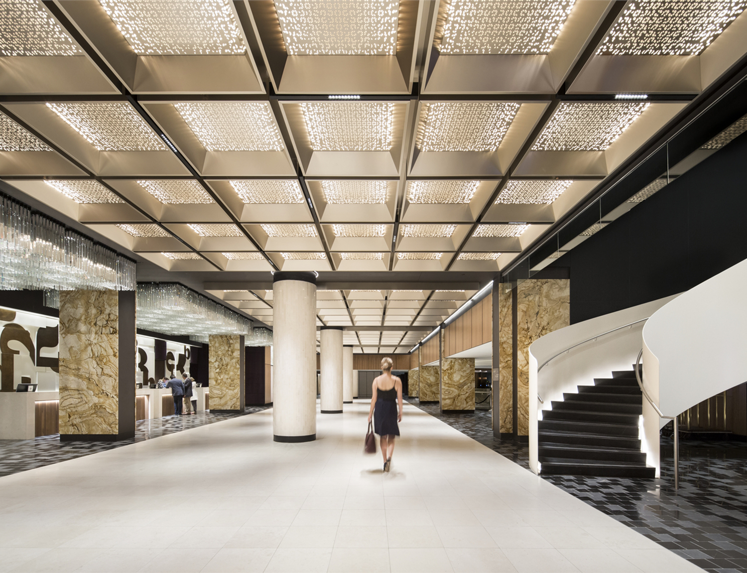 Laser Blade Fimont The Queen Hotel -IGU02.png