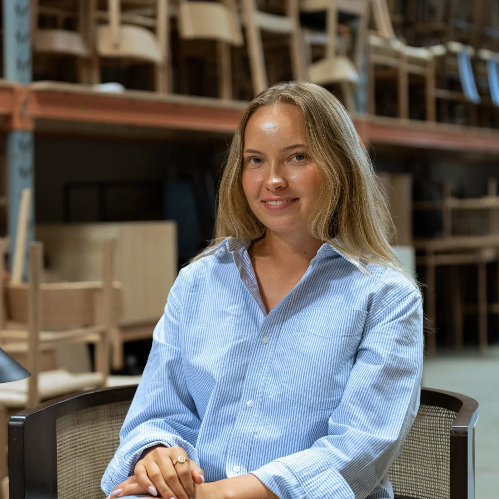 Hedda Gamborg interiør- og boligstylist hos Trend Boligstyling i Oslo, smilende portrett