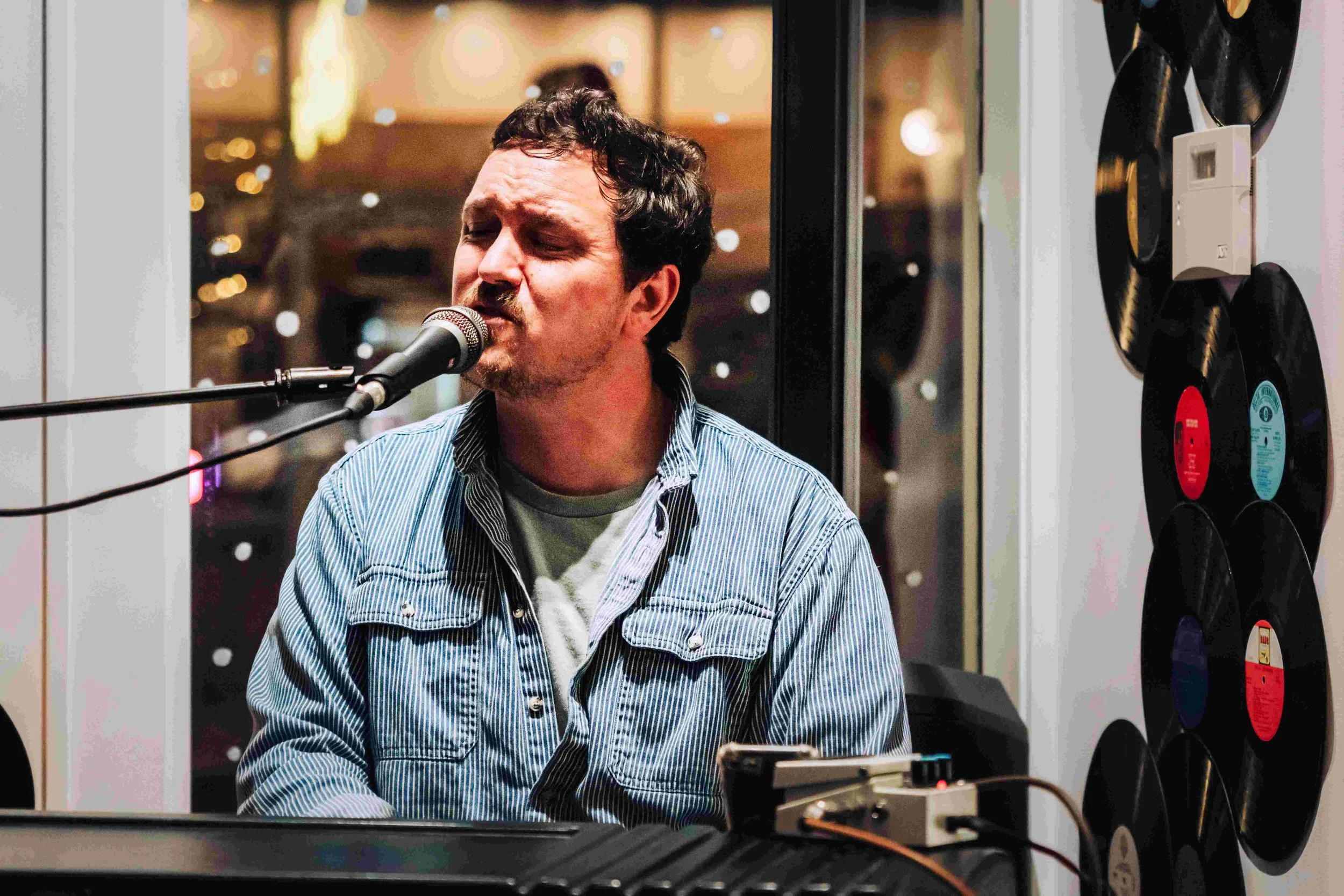 Live music at LoCali with Joh Bickel