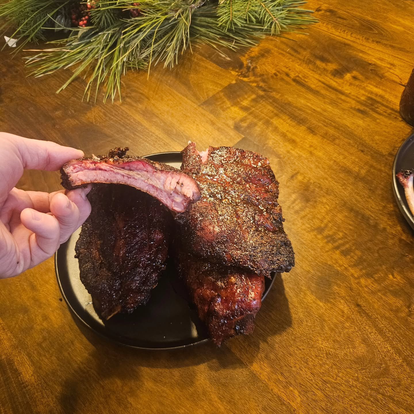 These ribs came out absolutely killer using Woodgate cherry pellets! 🍒🔥
That beautiful dark bark, deep smoke ring, and subtle sweet-fruity cherry smoke flavor made these pork ribs next-level tender and packed with taste. No wrap, low and slow, pure