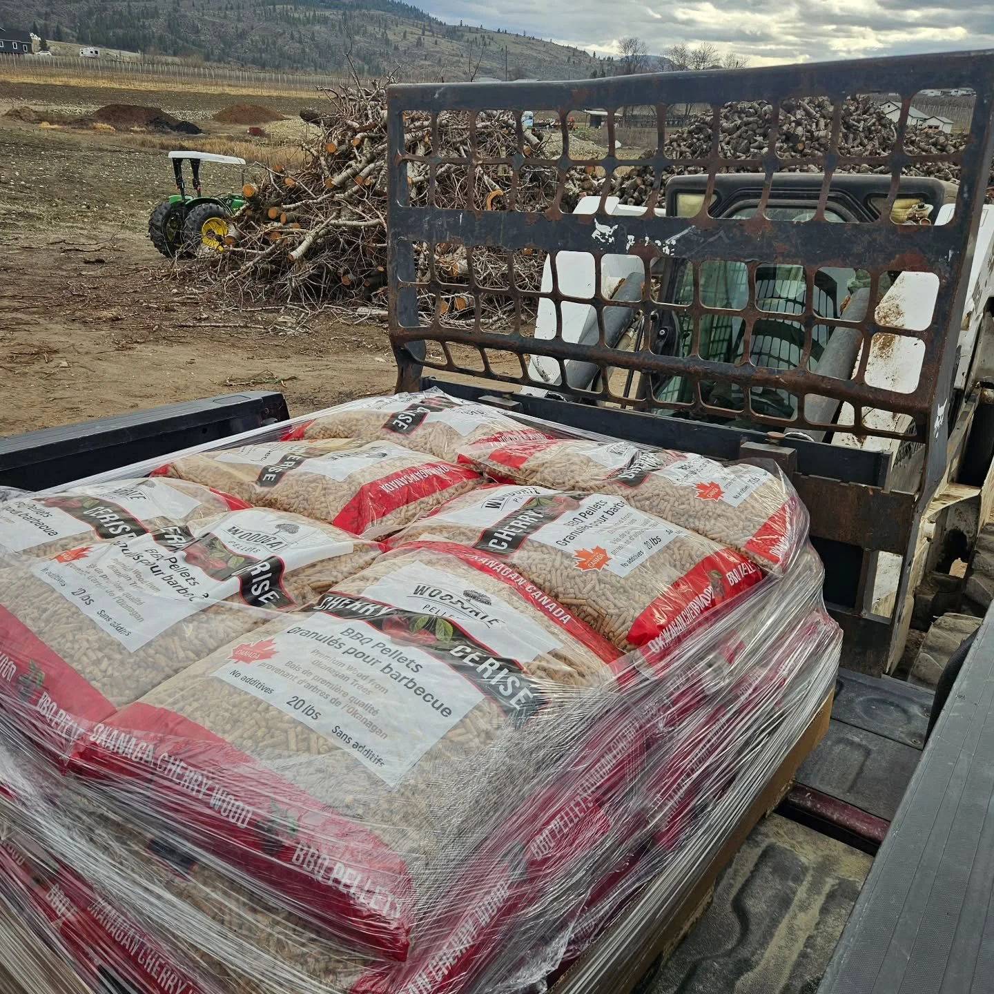🌳 From the orchard to your smoker. 🍒🔥

There's nothing quite like knowing exactly where your wood comes from. These Okanagan Cherry BBQ Pellets are loaded up and heading straight from the farm to our customers &mdash; no middleman, no filler, no a