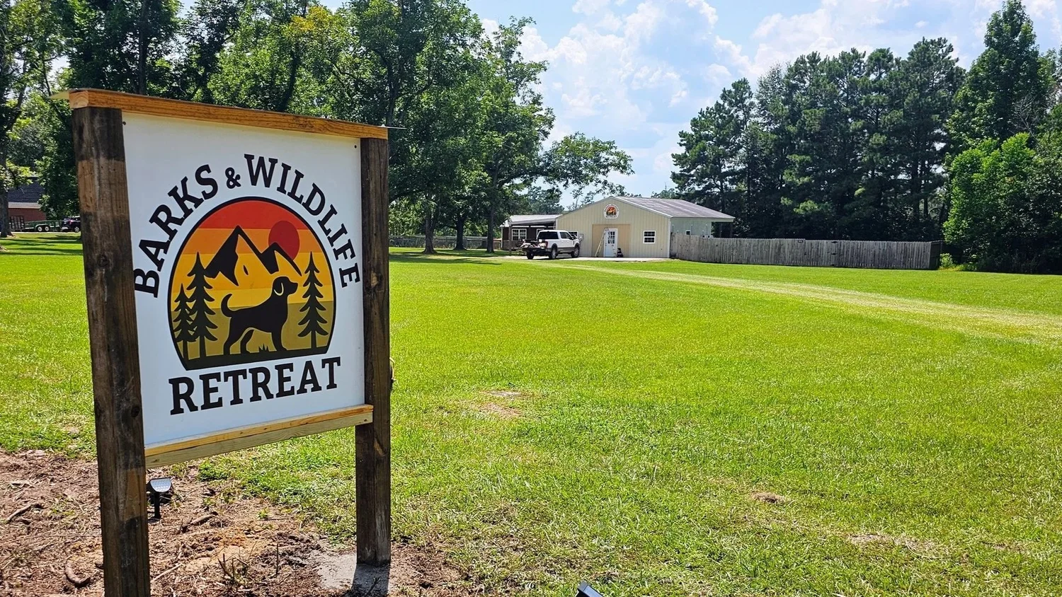 Barks and Wildlife Retreat countryside property in Longville, Louisiana