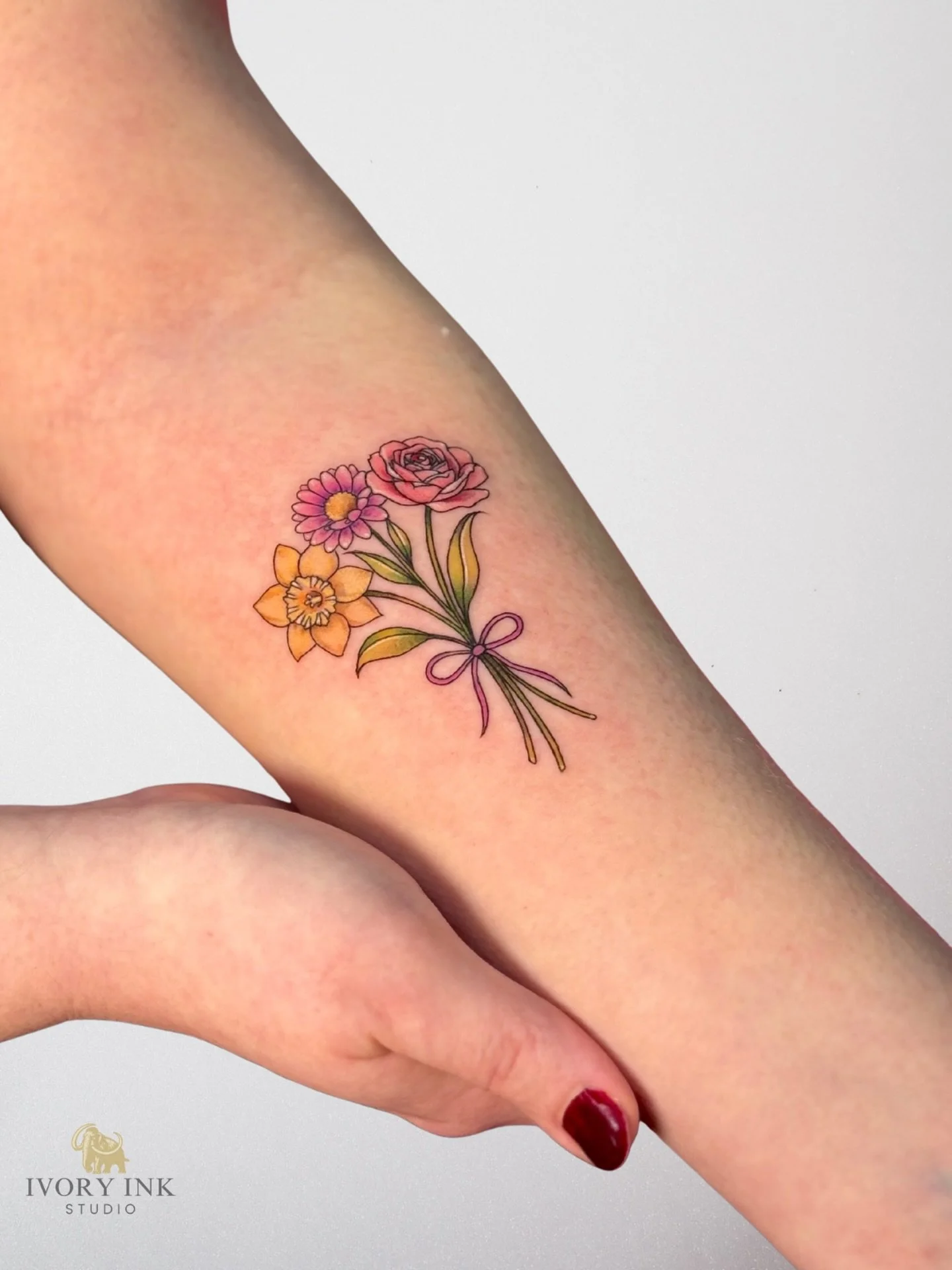 Birth flowers, each one telling a story 🌸

DM for a quote 💌
&bull;
&bull;
&bull;
#orlandotattooartist #kissimmeetattooartist #orlandotattoostudio #kissimmeetattoostudio