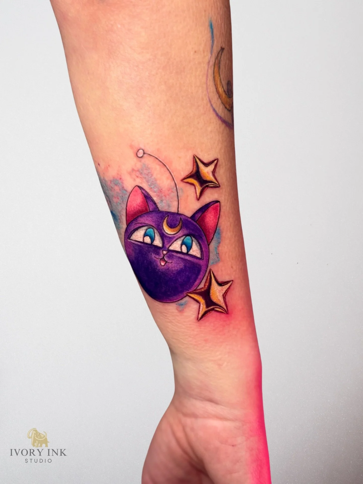 Luna Ball 🌙🫰🌟

DM for a quote 💌
&bull;
&bull;
&bull;
#kissimmeetattooartist #orlandotattooartist #kissimmeetattoostudio #orlandotattoostudio