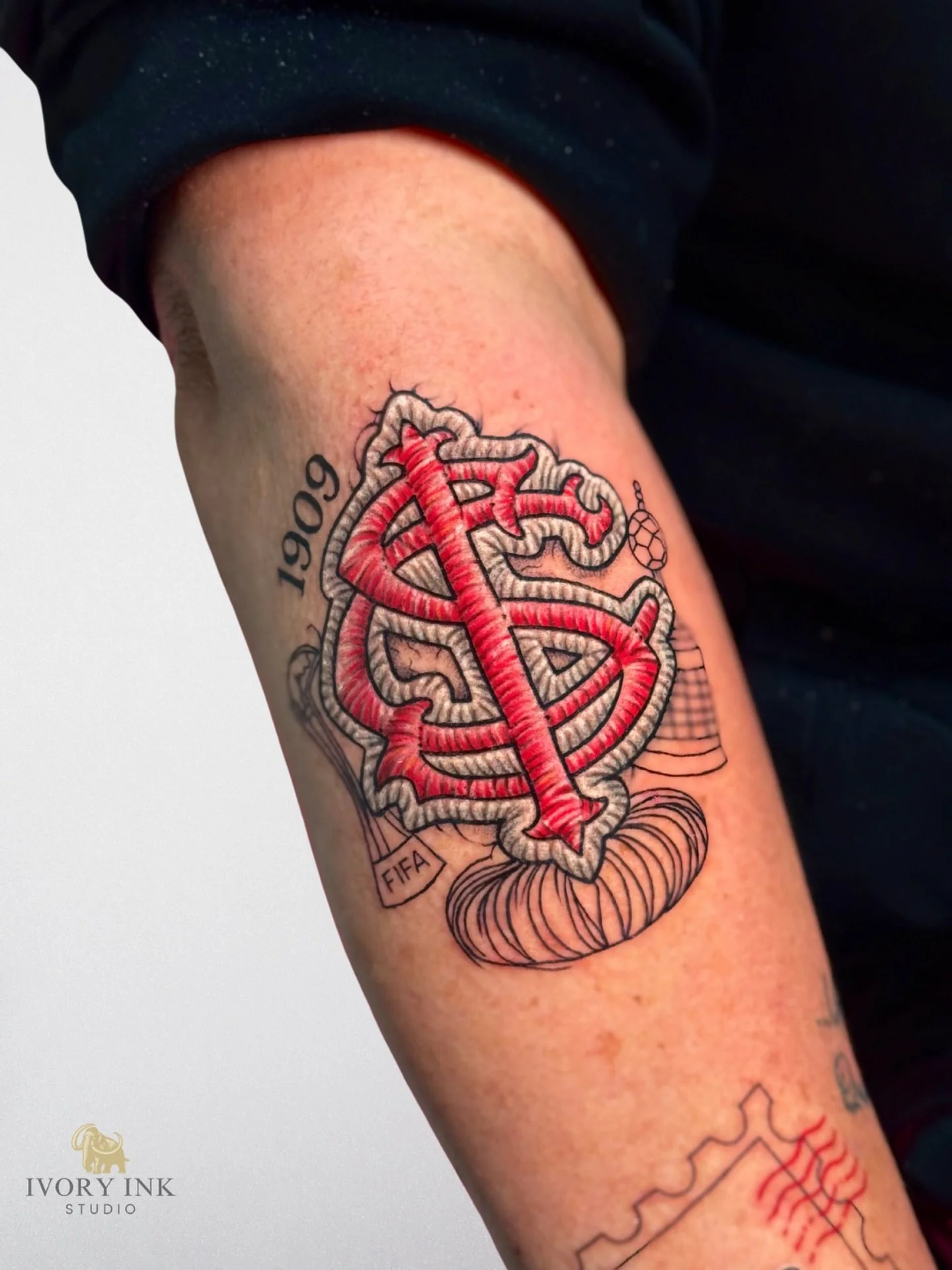 Threaded in loyalty, stitched with passion ❤️&zwj;🔥 A design that carries history, identity, and pride since 1909 ✨🧵🪡

DM for a quote 💌
&bull;
&bull;
&bull;
#kissimmeetattooartist #orlandotattooartist #kissimmeetattoostudio #orlandotattoostudio