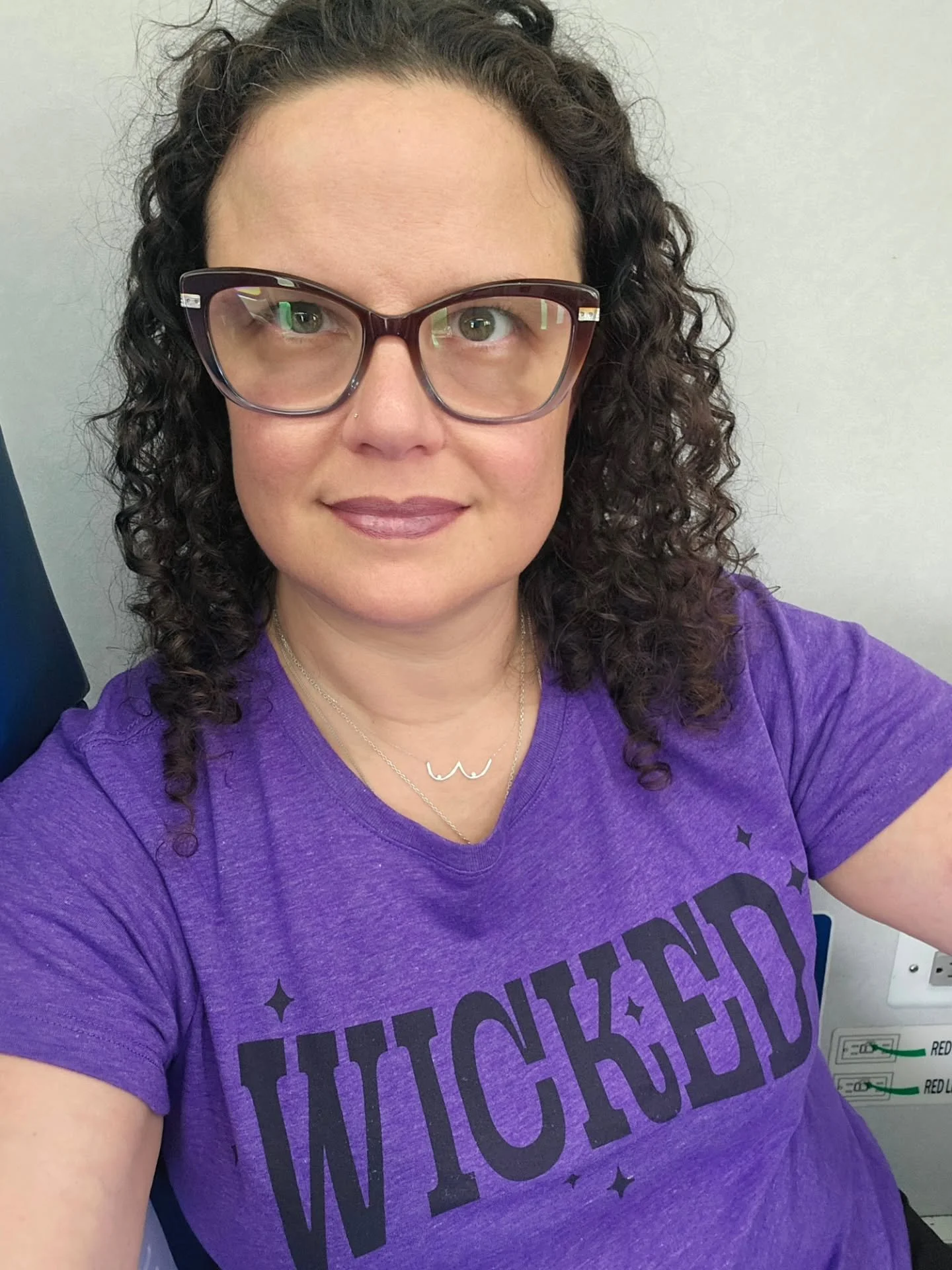 OMW to the Smut Lovers convention! Excited for this one because not only am I attending as a signing author, but I'll also be hosting a legal workshop for authors together with my good friend Nicole from @reidlegalsolutions

My two worlds have always