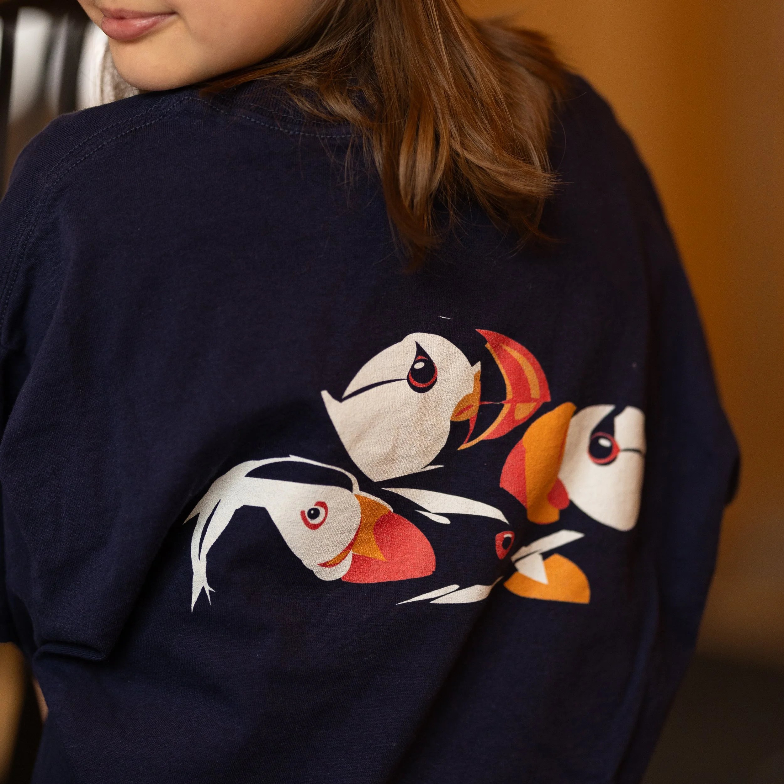 AUK YEAH - PUFFINS - Unisex lightweight classic tee (dark)