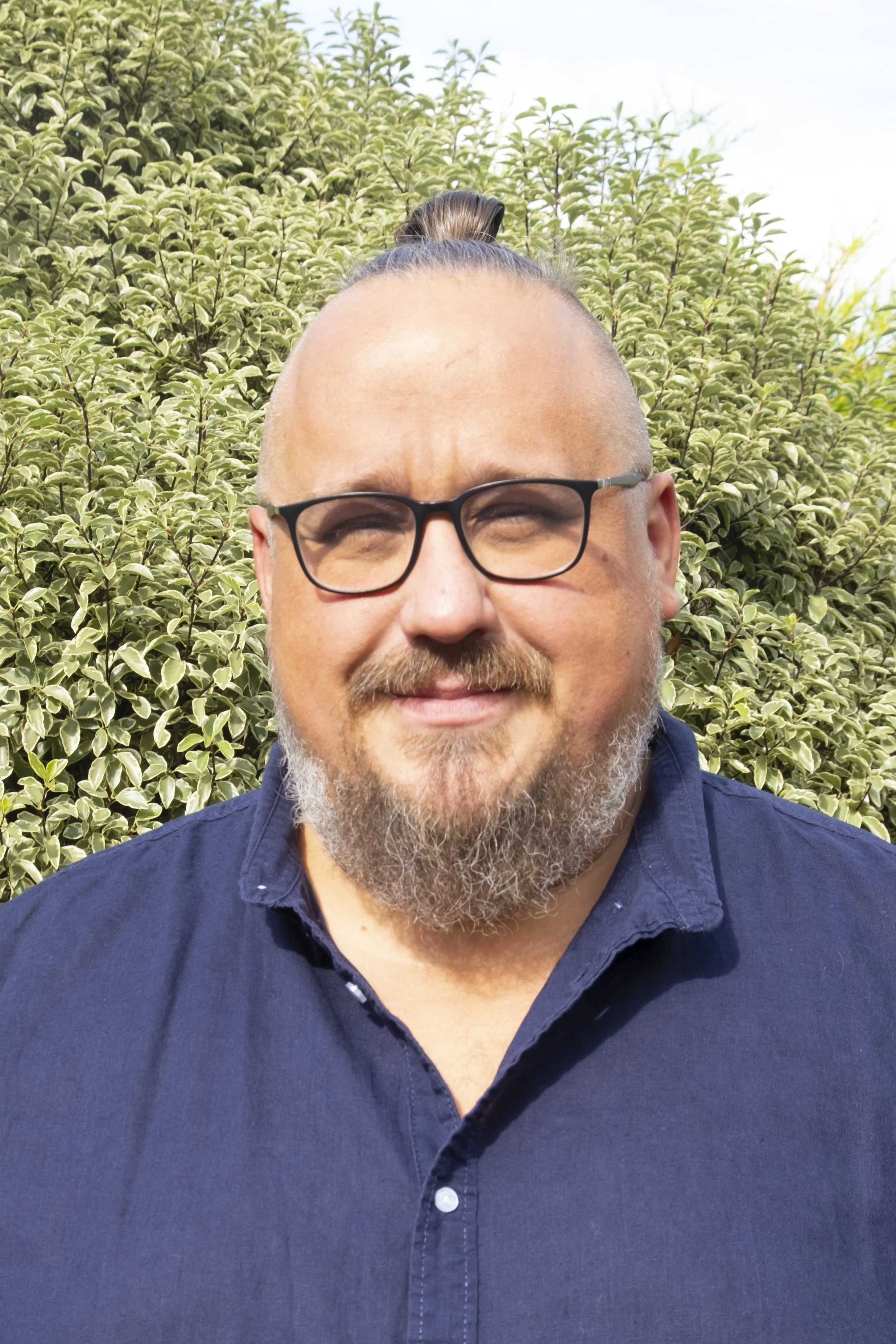 Mr Russel Dobson physics tutor portrait photo