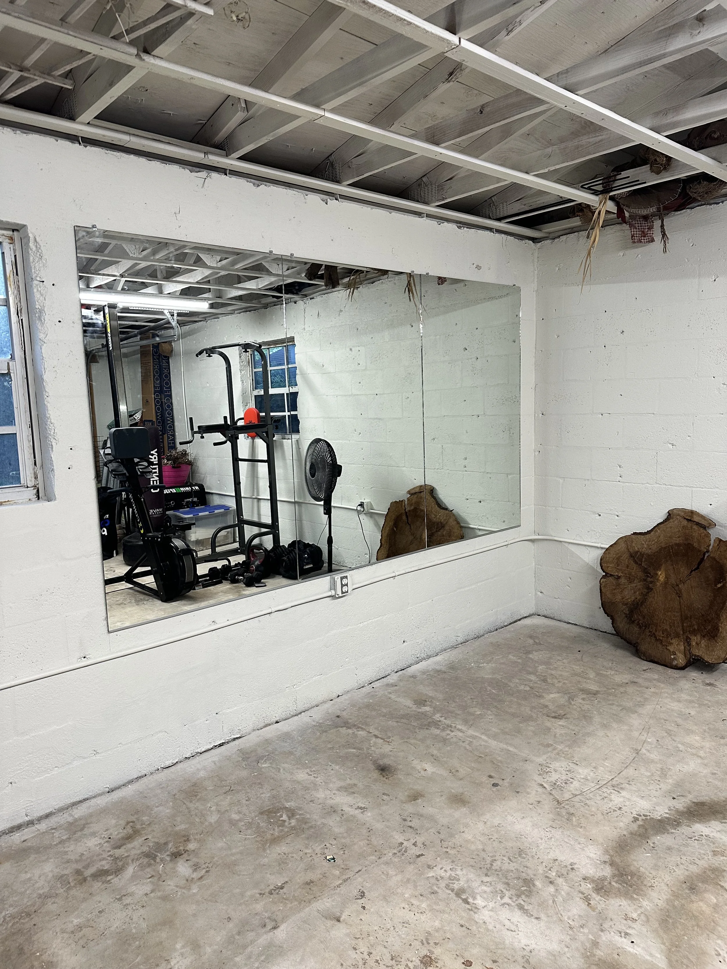 miami-3x5-gym-mirror-detail.jpg.jpeg