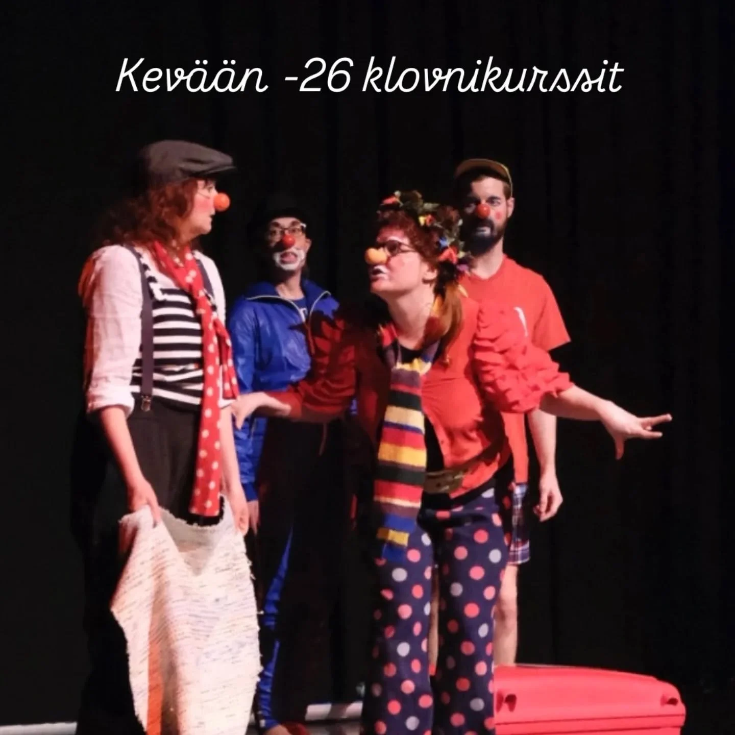 Kev&auml;&auml;n klovnikurssit aikuisille tulee taas!

Tervetuloa hetkeksi kannustavaan ja luovaan klovnimaailmaan! Kurssilla etsit&auml;&auml;n tai ty&ouml;stet&auml;&auml;n omaa klovnia erilaisten improvisaatioiden avulla ty&ouml;v&auml;linein&auml