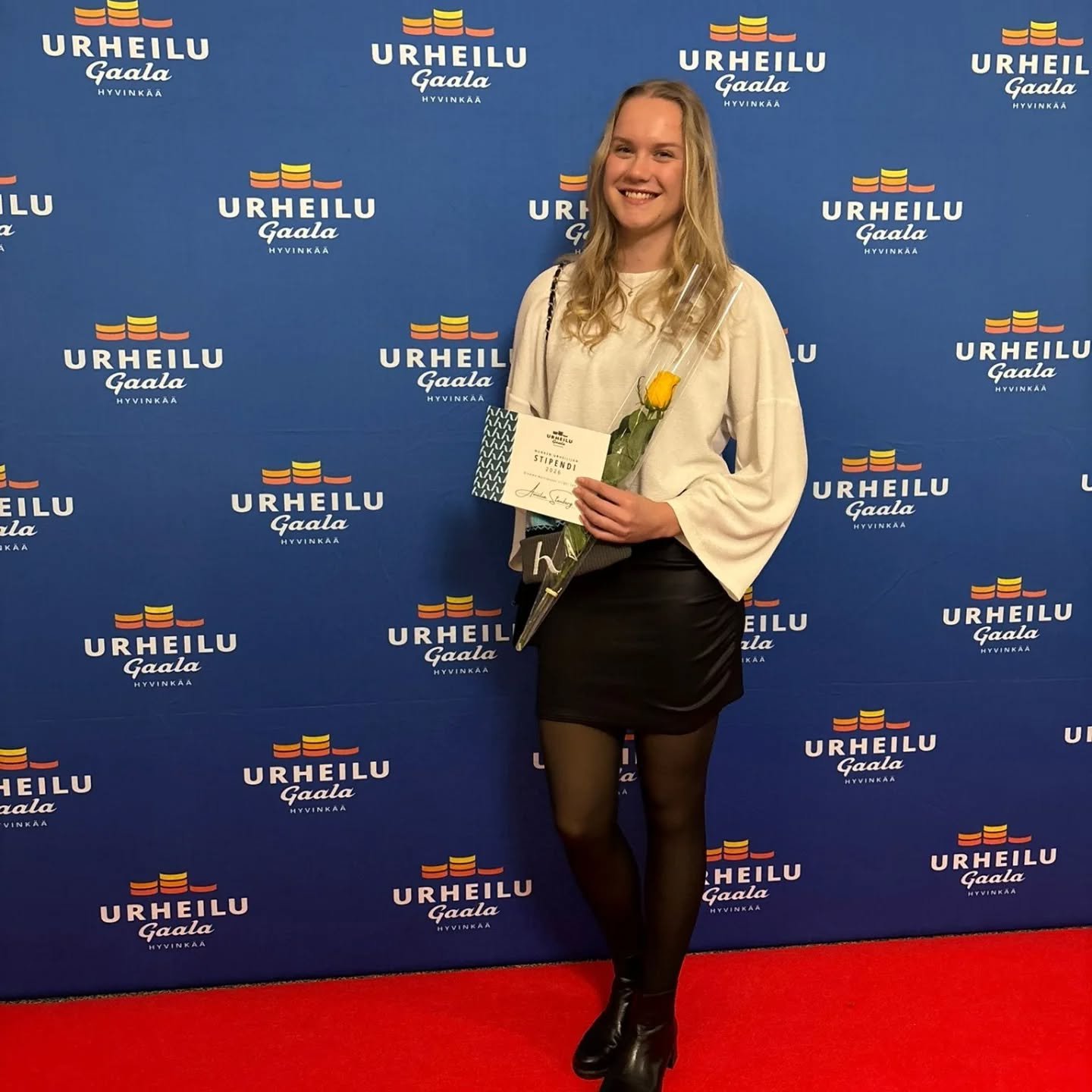 Hyvink&auml;&auml;n urheilugaalassa t&auml;n&auml;&auml;n Hakasirkuksen ilma-akrobaatti Amalia Stenberg sai nuoren urheilijan stipendin. 

Paljon onnea @amalia.iida ❤️

@hyvinkaankaupunki 

#urheilugaala2026 #menestyneeturheilijat #harrastus #hakasir
