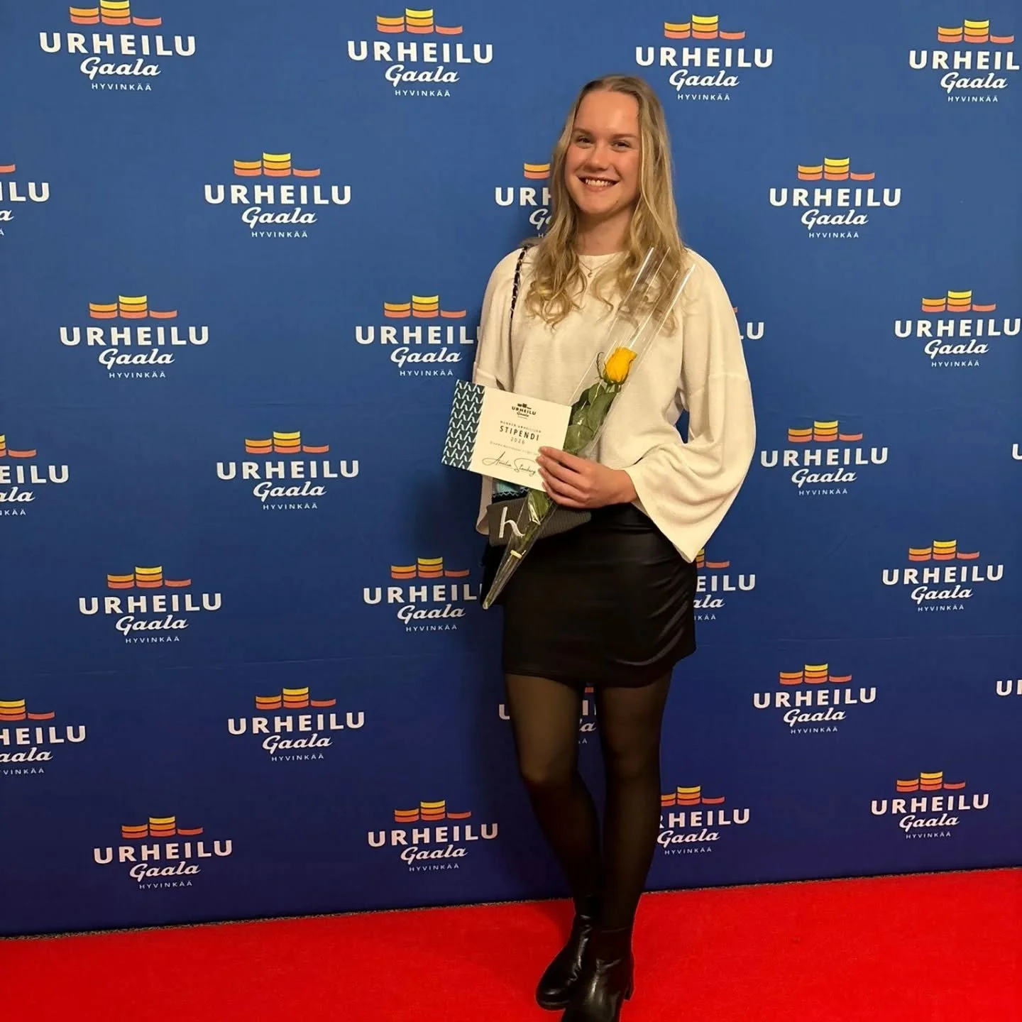 Hyvink&auml;&auml;n urheilugaalassa t&auml;n&auml;&auml;n Hakasirkuksen ilma-akrobaatti Amalia Stenberg sai nuoren urheilijan stipendin. 

Paljon onnea @amalia.iida ❤️

@hyvinkaankaupunki 

#urheilugaala2026 #menestyneeturheilijat #harrastus #hakasir