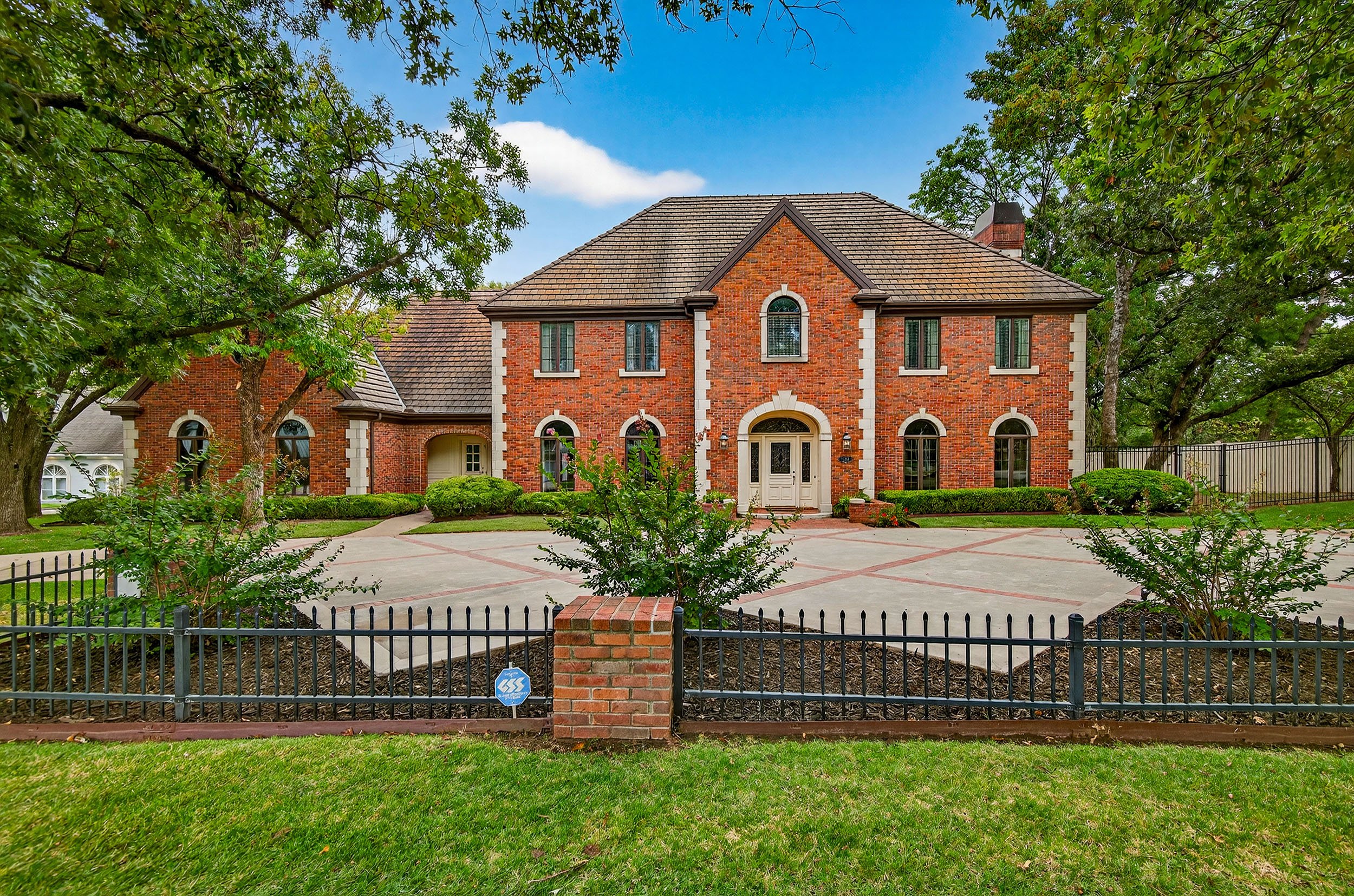 Even in a fast market, professional real estate photos pay off in Bartlesville and Dewey