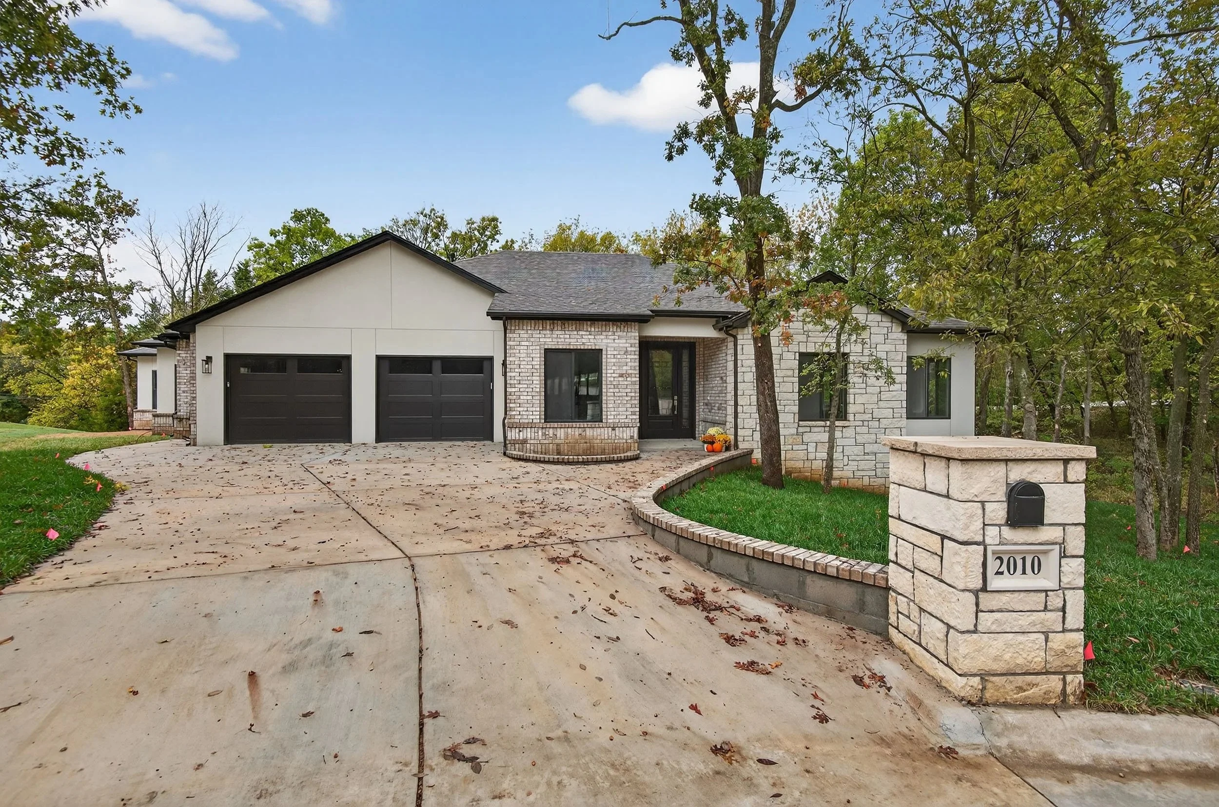 2010 Sheffield Ln. Bartlesville, Ok. 74006