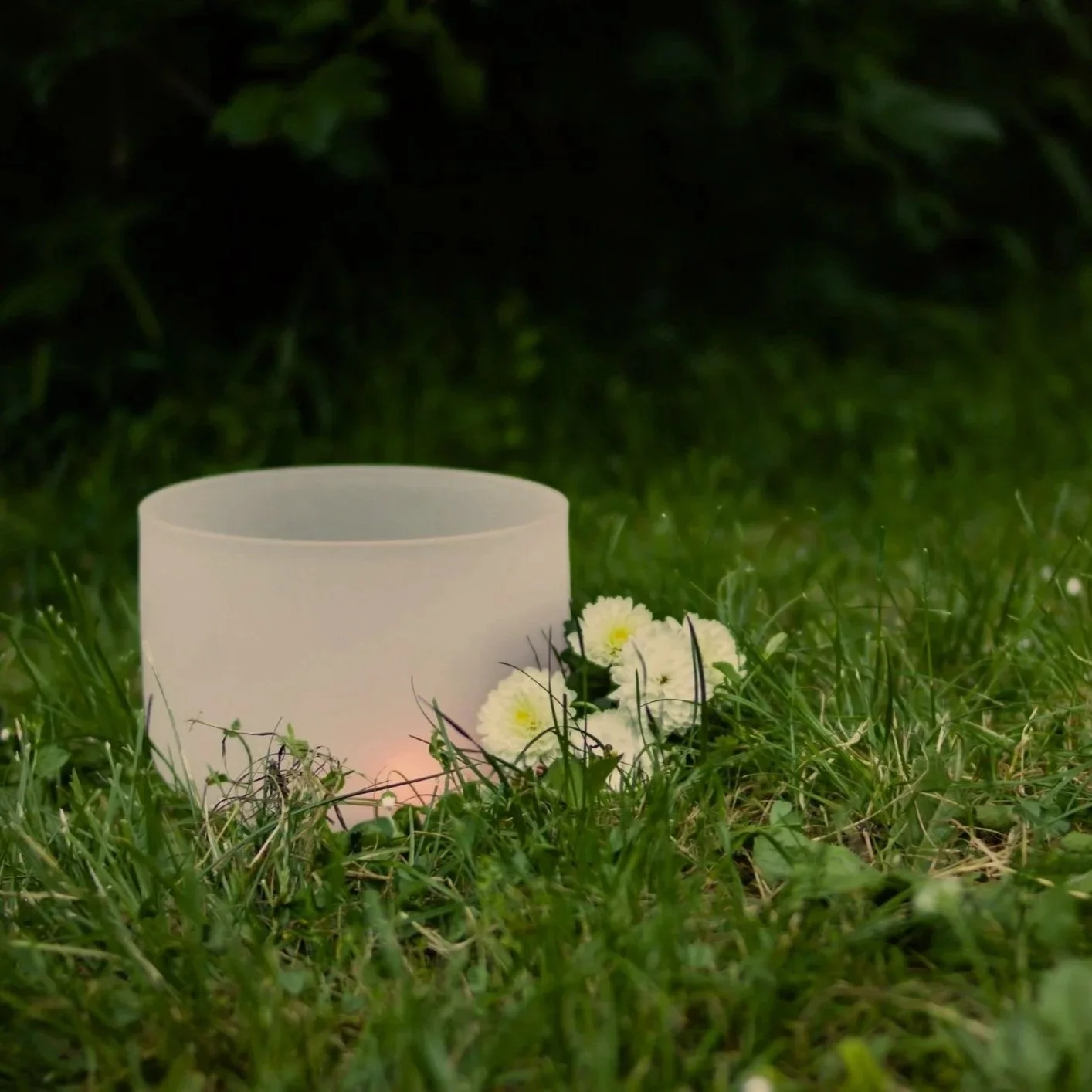Quartz crystal singing bowl sound therapy used in acupuncture sessions in Portland Oregon