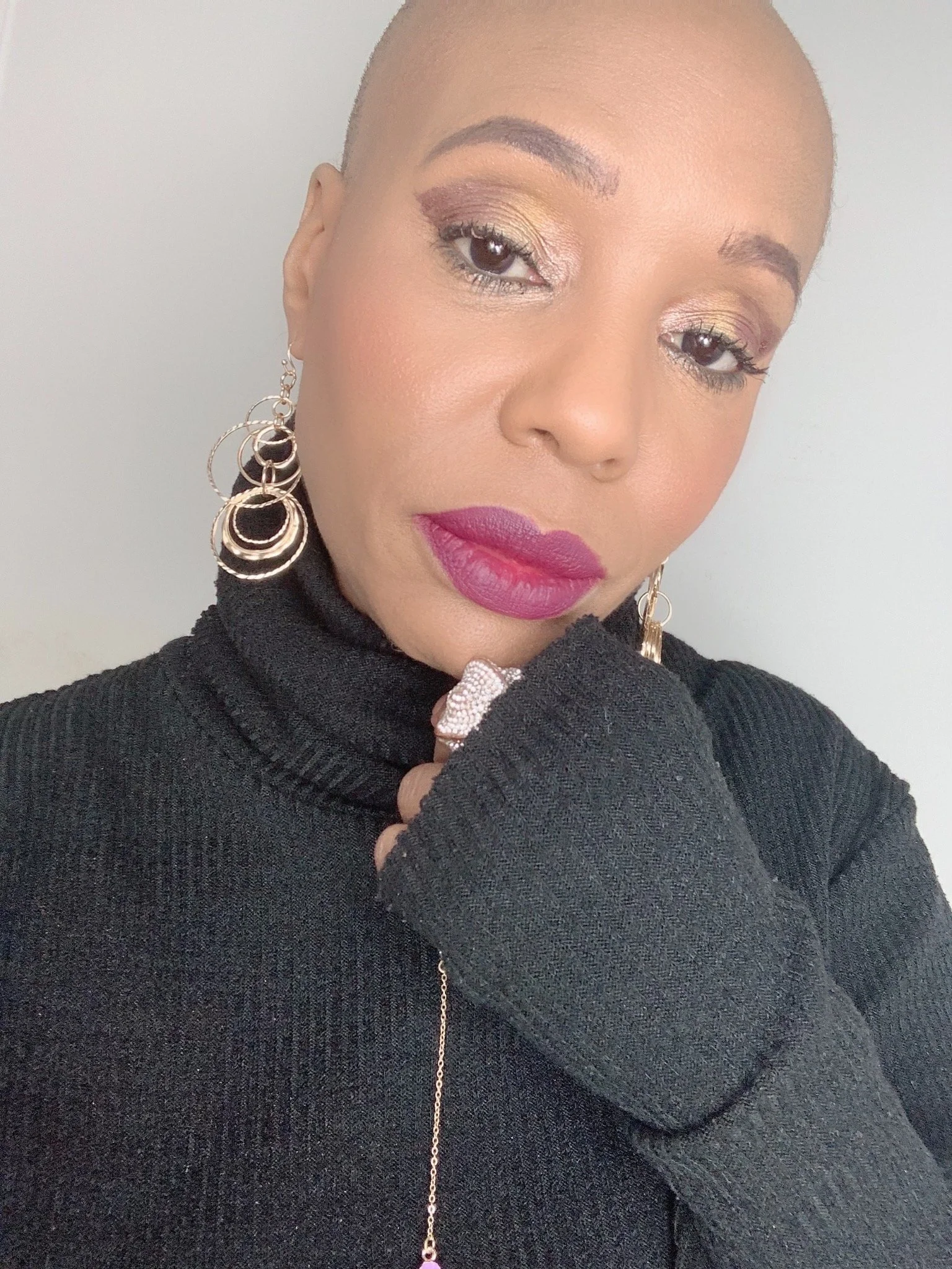 Veteran-owned vegan cosmetic company in Battle Creek, Michigan, offering cruelty-free foundation, concealer, eyeshadow, eyeliner, mascara, lipstick, blush, bronzer, beauty tools, gifts, and cosmetics for women of all skin tones.