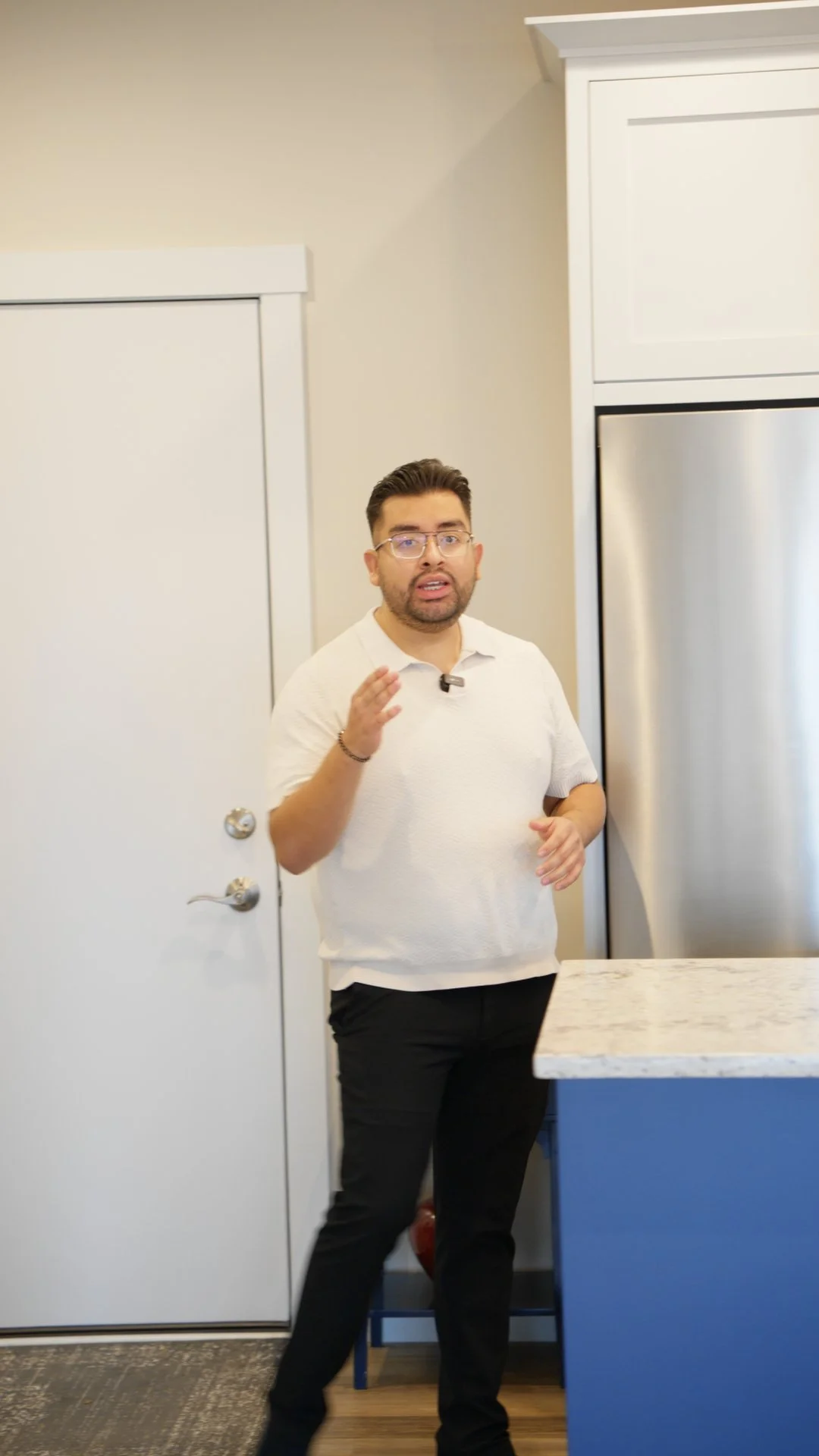 Still 2025-12-04 160132_3.6.1.jpg