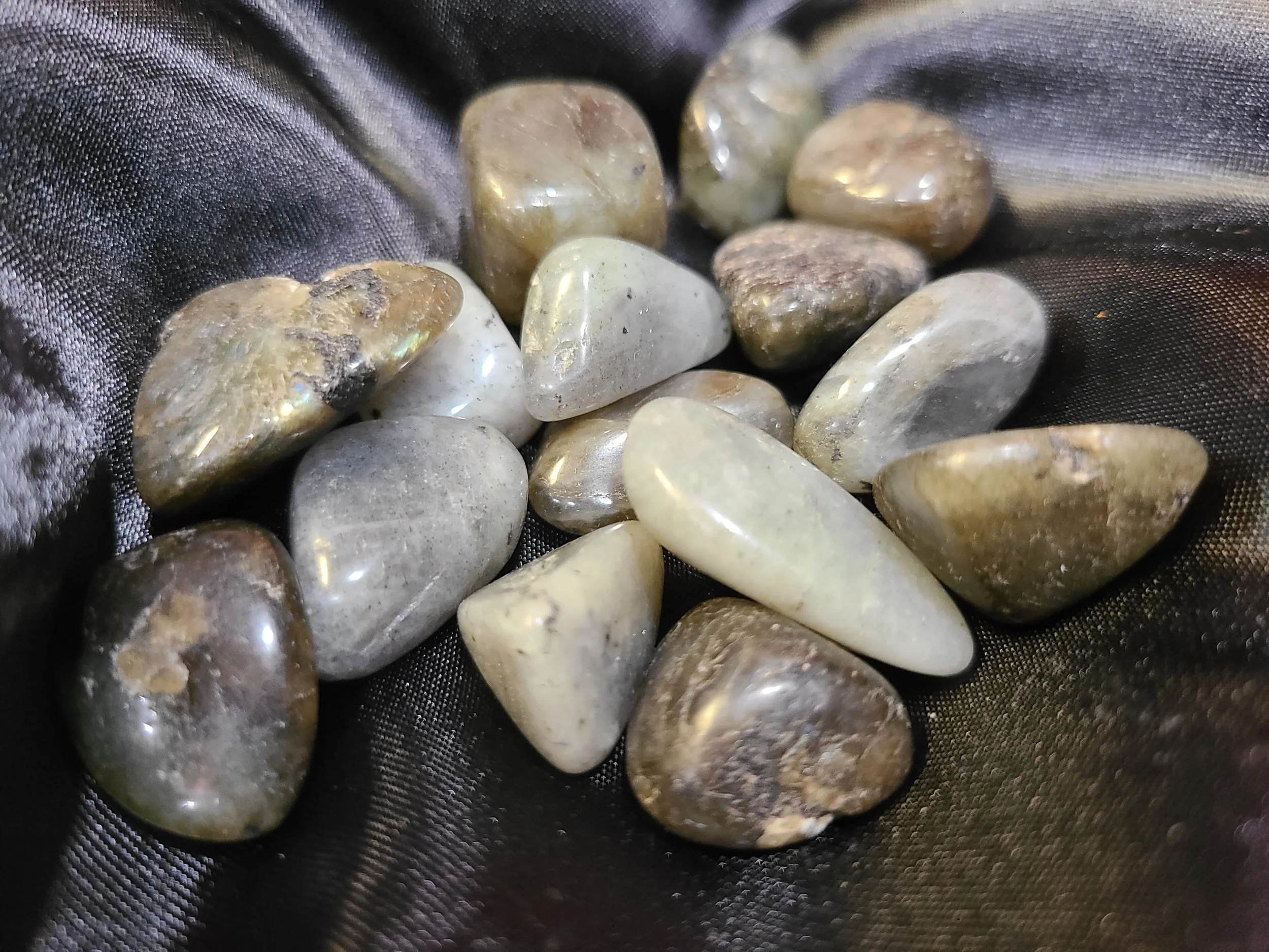 Labradorite.jpg
