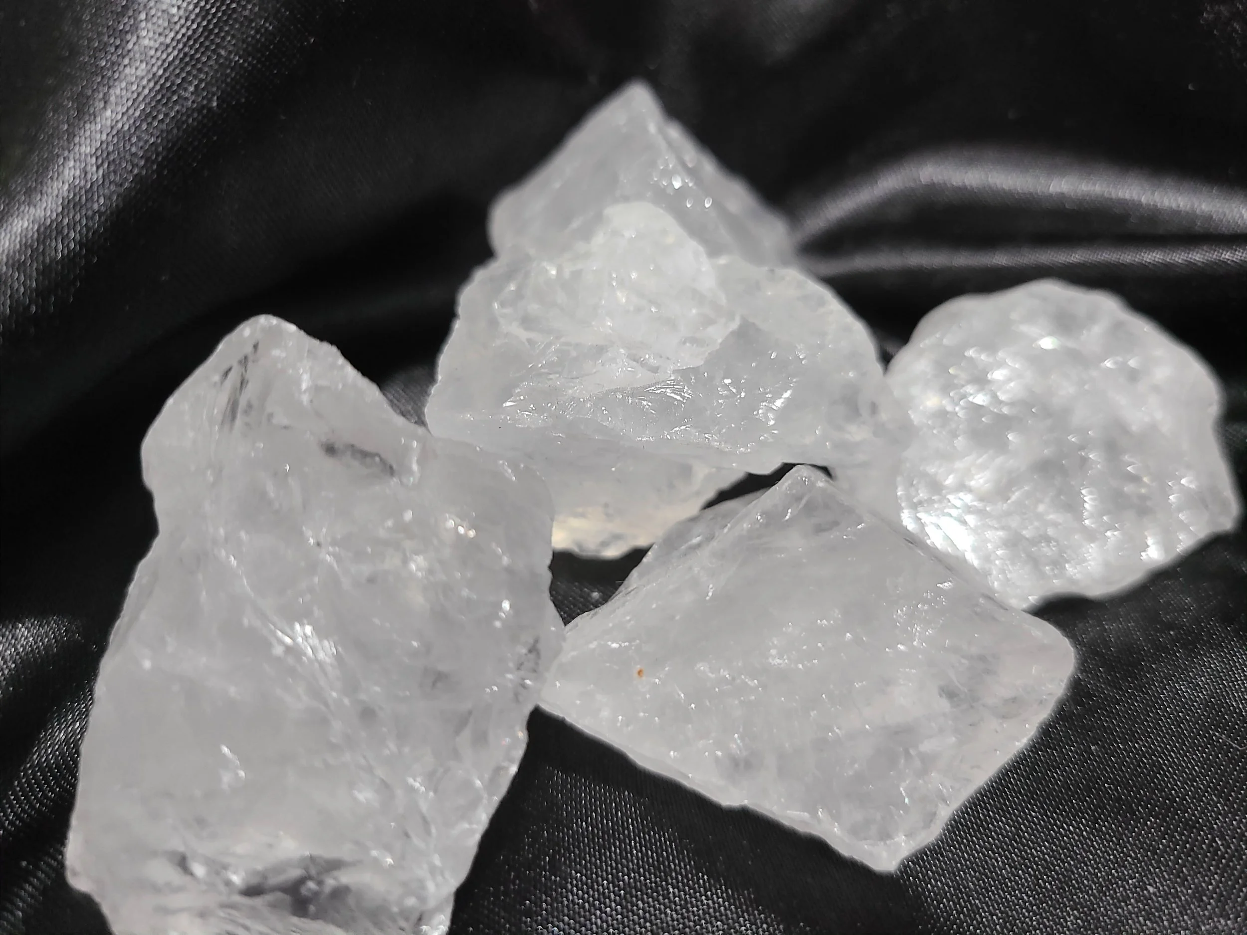 Raw Clear Quartz (3).jpg