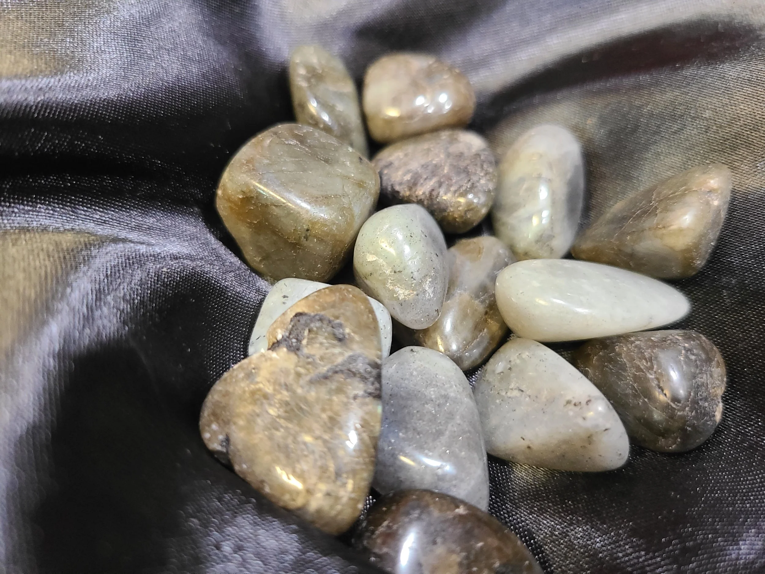 Labradorite (3).jpg